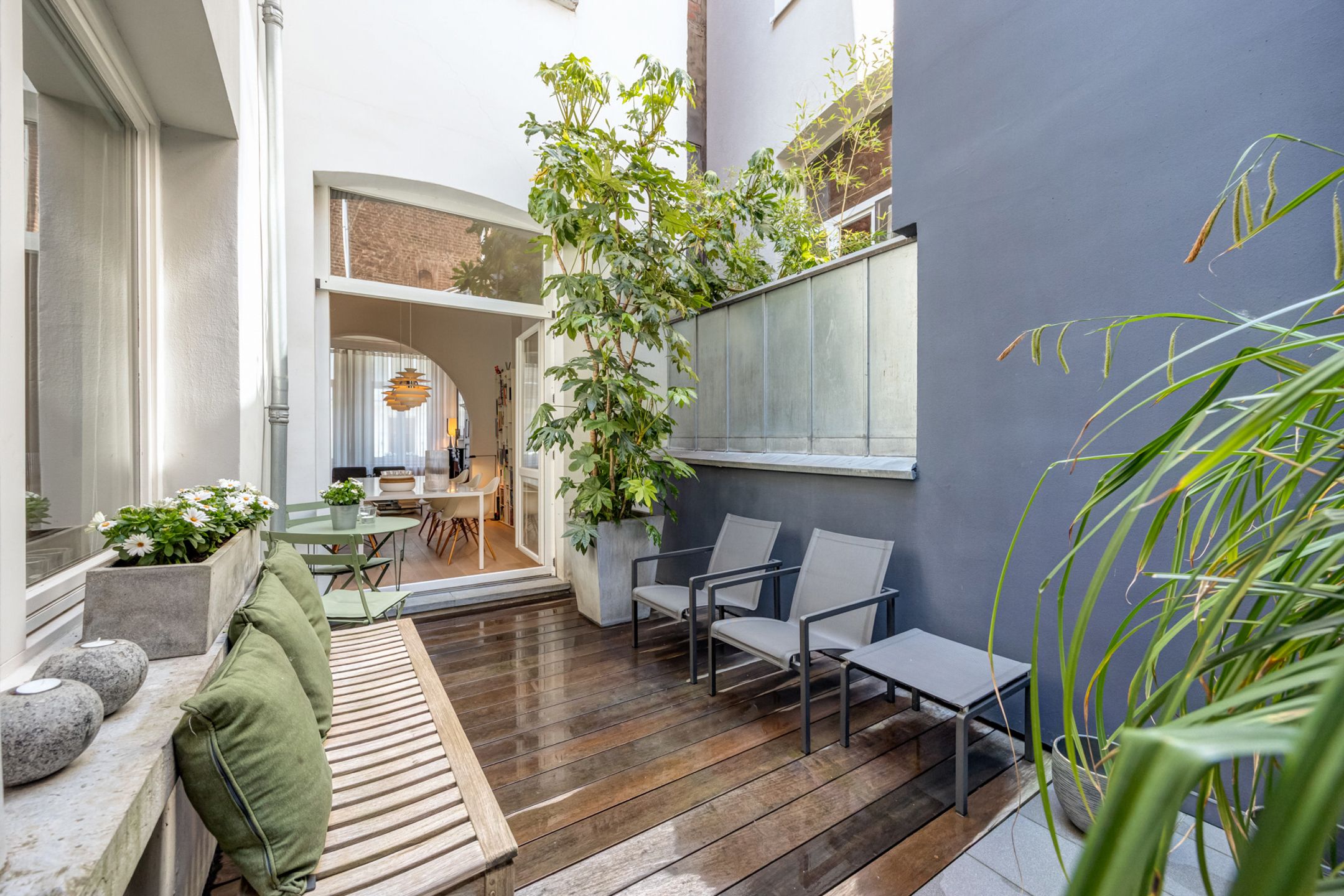 ANTWERPEN - Sfeervolle herenwoning foto {{pictureIndex}}