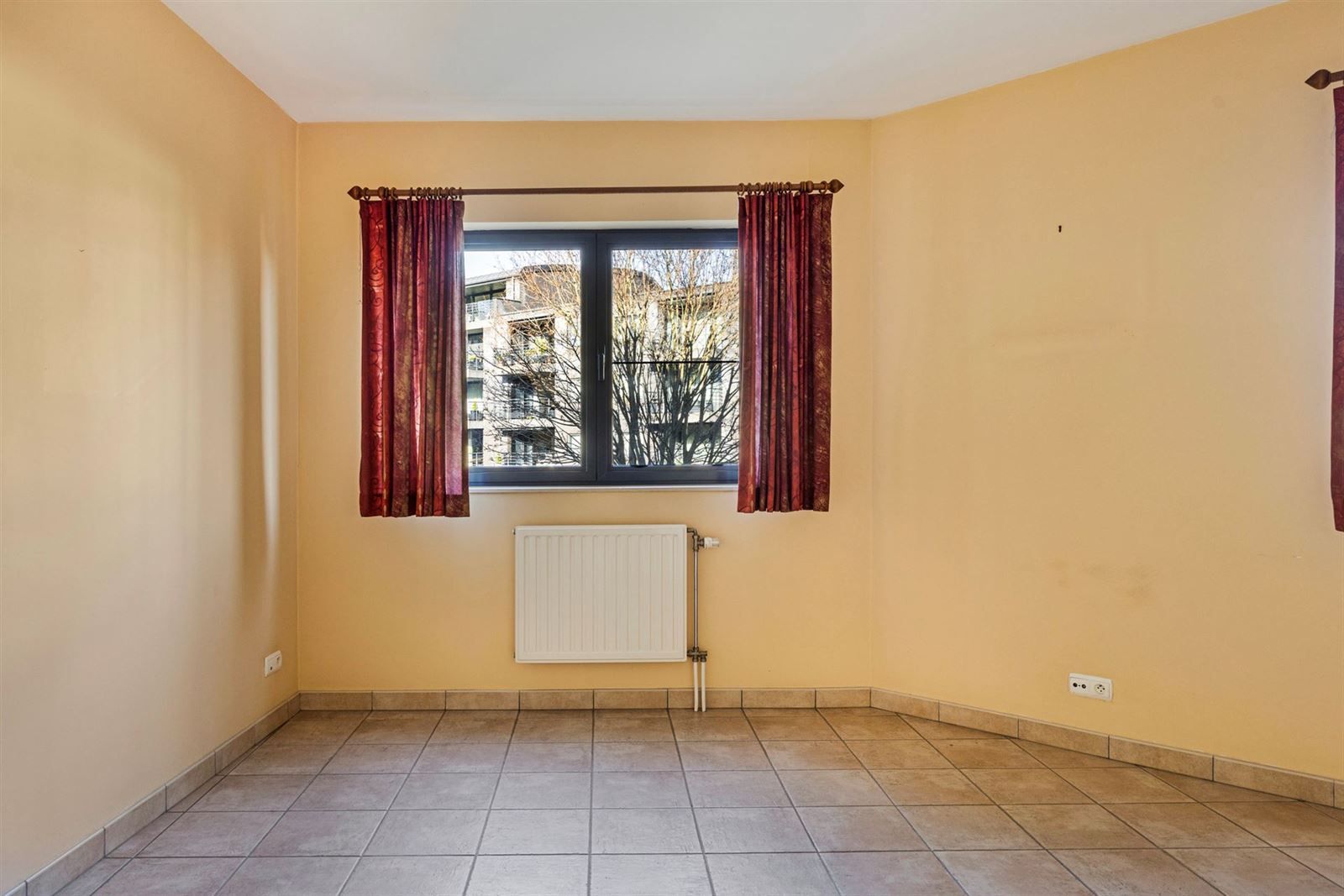 Lichtrijk appartement (109m²) op 1ste verdiep met 1 slaapkamer foto 10