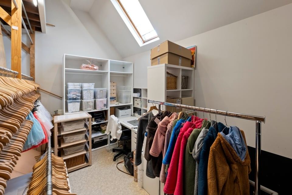 KNAP HANDELSPAND TE HUUR IN HET CENTRUM VAN SINT-TRUIDEN foto 16