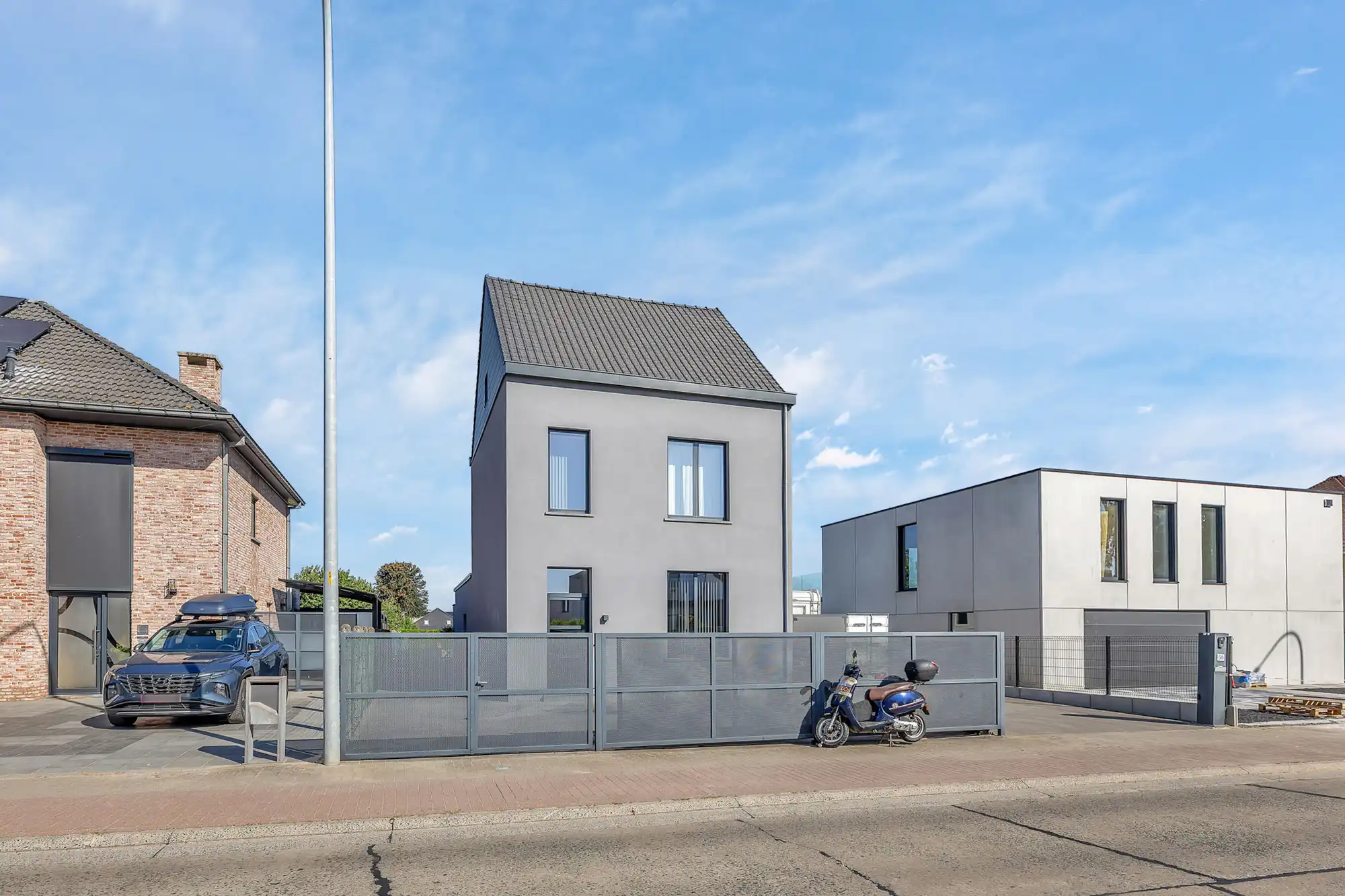 Instapklare woning met drie slaapkamers foto {{pictureIndex}}