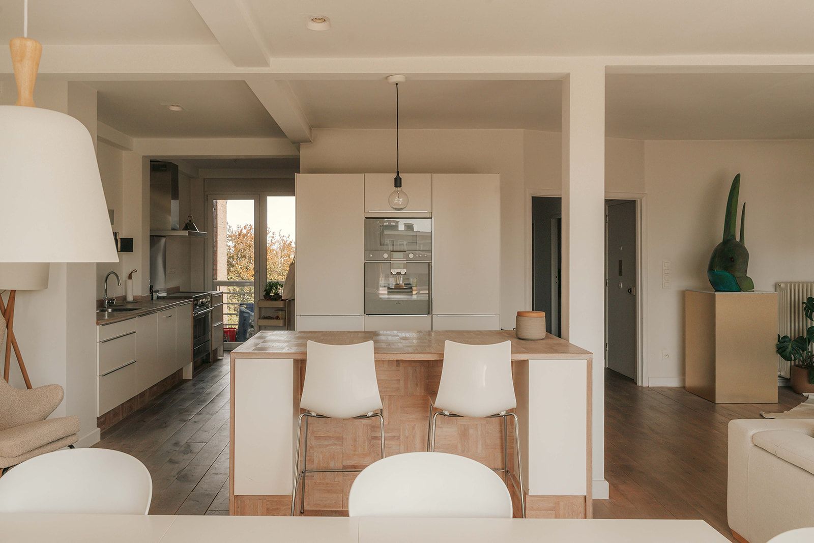 Licht overgoten, tijdloze penthouse met wijds uitzicht over de Harmoniewijk (tot aan Nieuw Zuid) foto 7