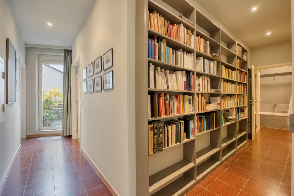 Exclusief stadsappartement met karakter en groot terras aan het Belfort. foto 24