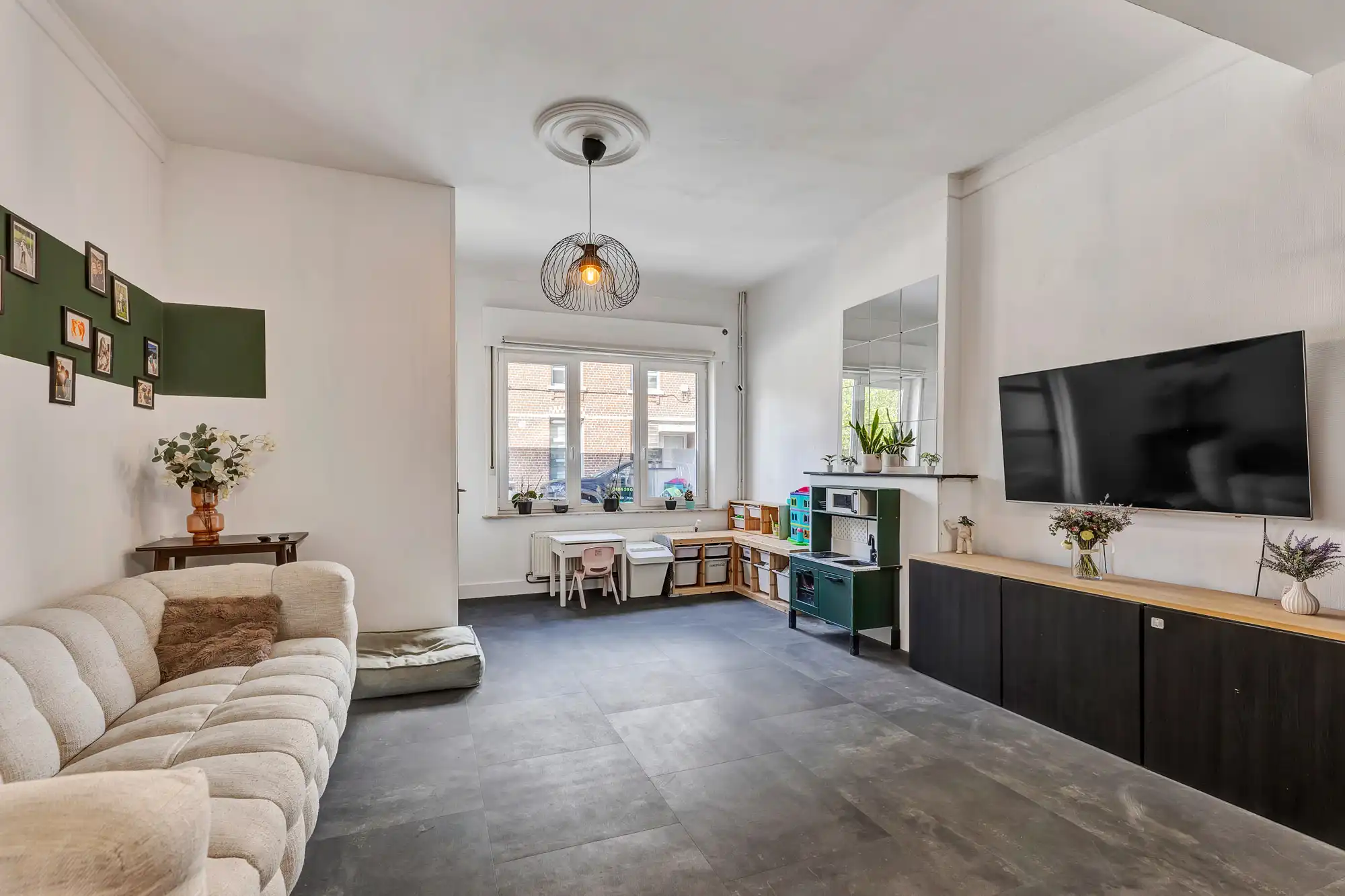 Gerenoveerde woning met tuin en 3 slpks in Halle foto 3