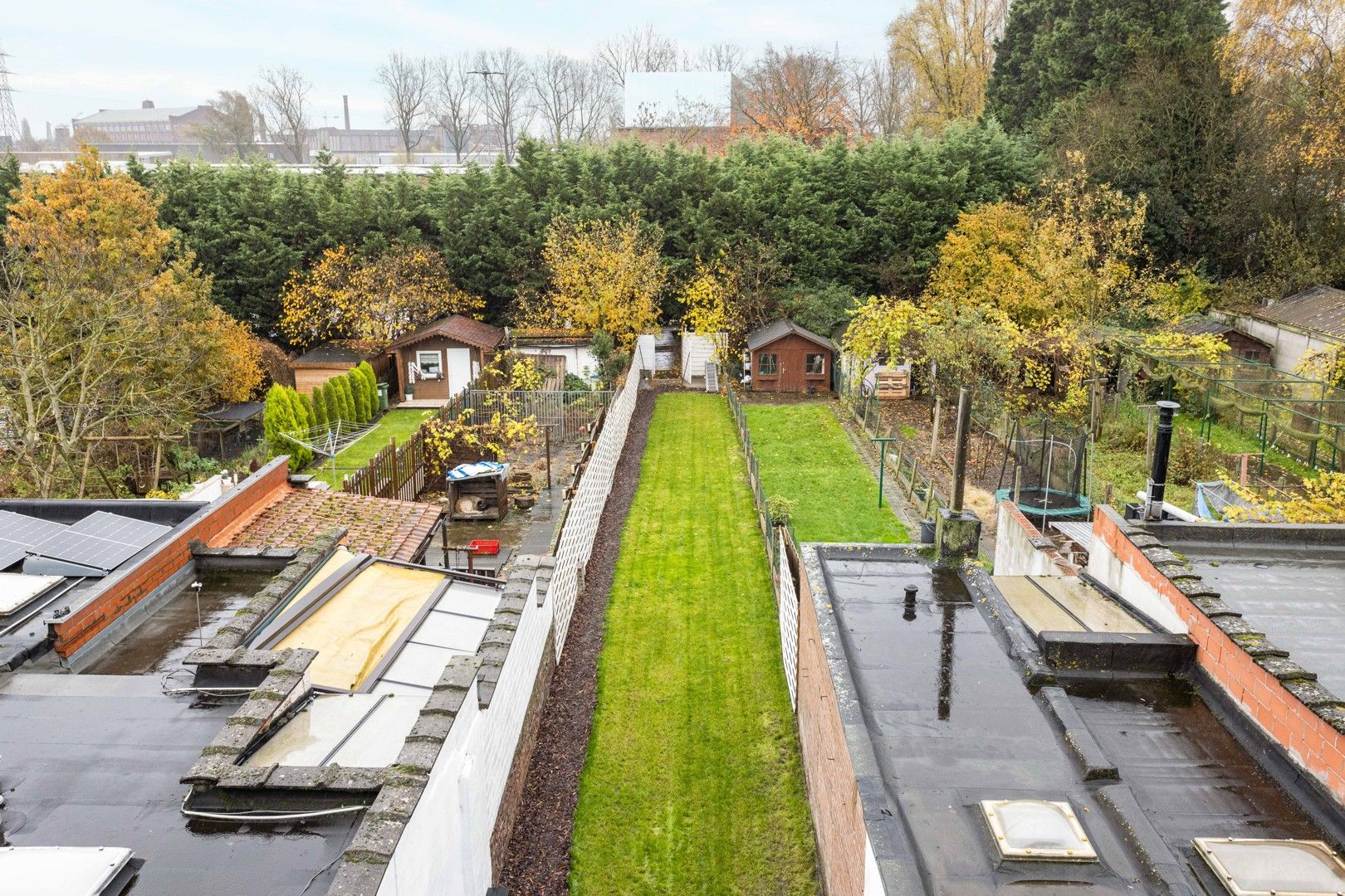 Gezellige instapklare woning met tuin en veel (gratis) parking foto 4