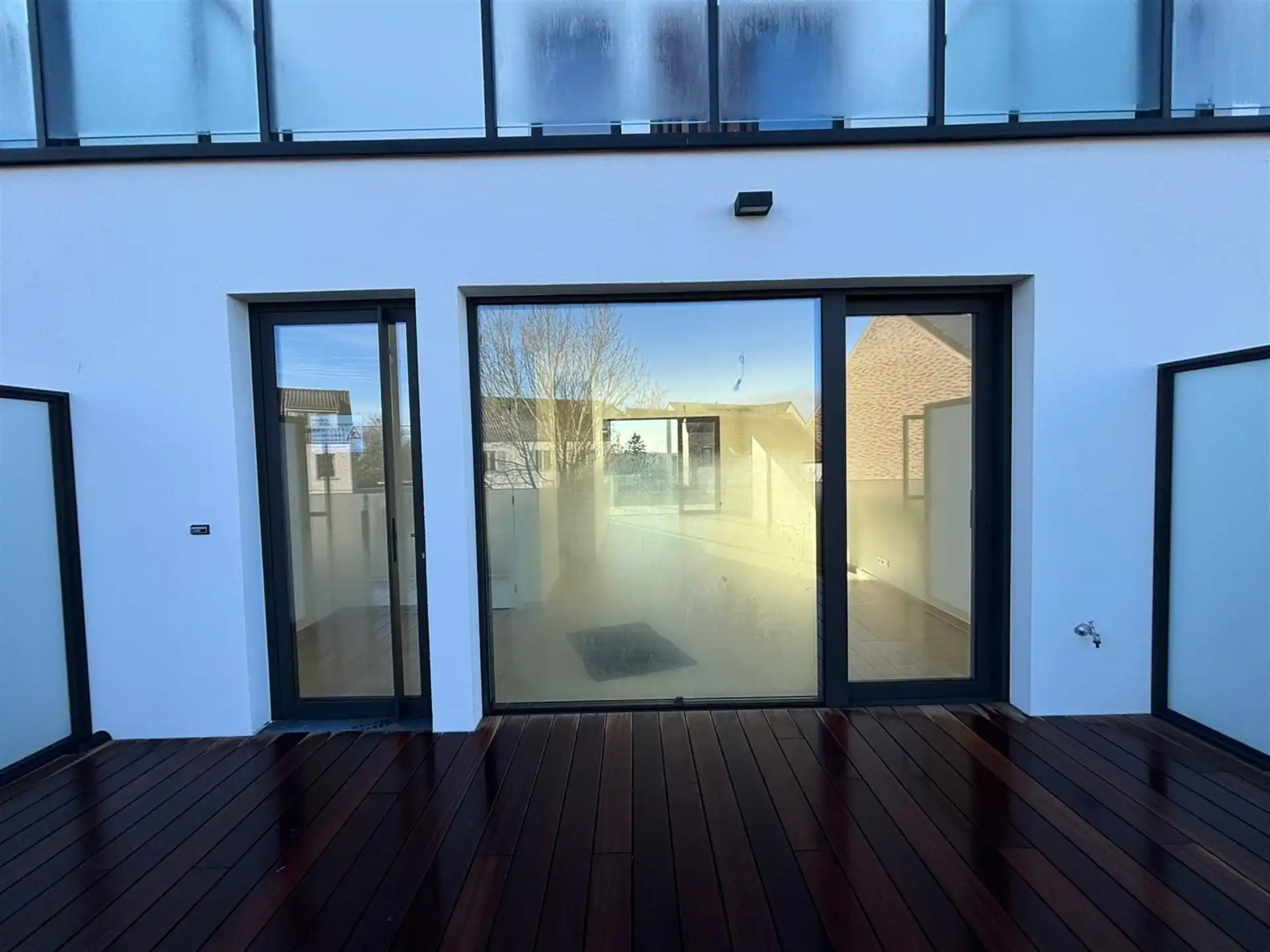 Modern duplex-appartement met private tuin en ruime terrassen in Asse! foto 5