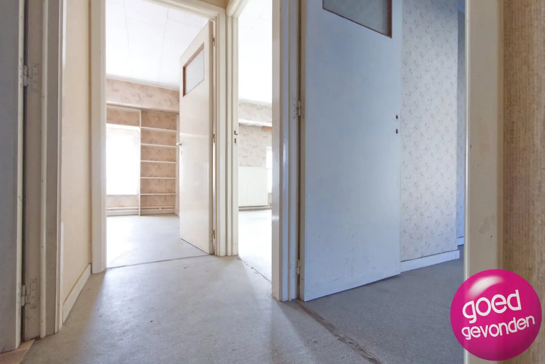 WONING - STALGEBOUW - TERRAS - TUIN - PARKING - TE RENOVEREN foto 16