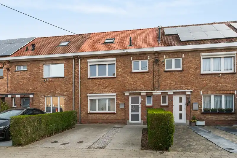 Roeselare : Instapklare, volledig gerenoveerde woning met zonnige tuin aan de rand van de stad (opp 241 m²) foto 16