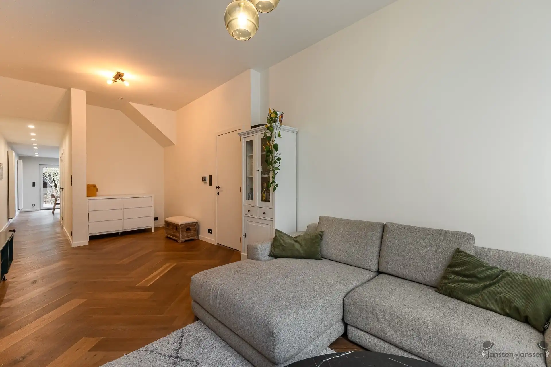 Sfeervolle, instapklare gezinswoning in rustige doodlopende straat met EPC B foto 7