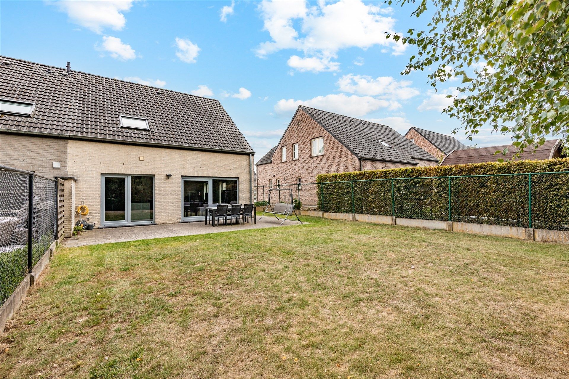 Tijdloze halfopen gezinswoning in doodlopende wijk Weinsveld foto 25