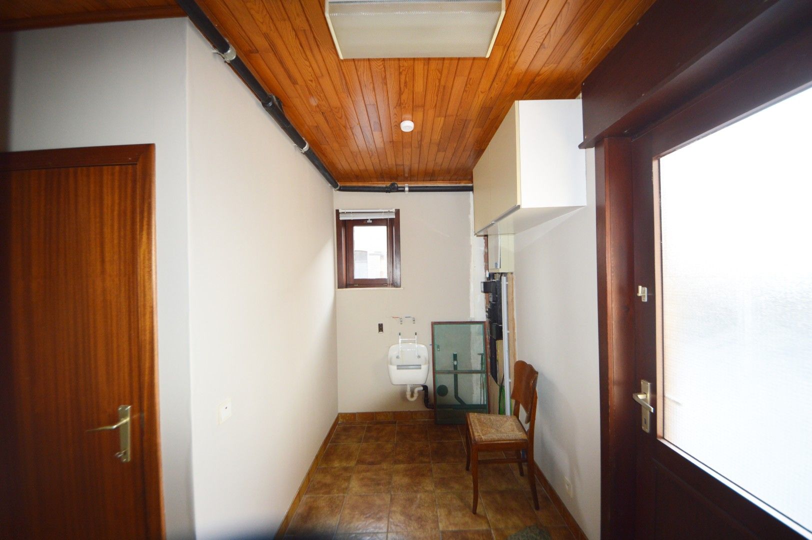 GERENOVEERDE WONING DUBBELE GARAGE EN TUIN foto 10