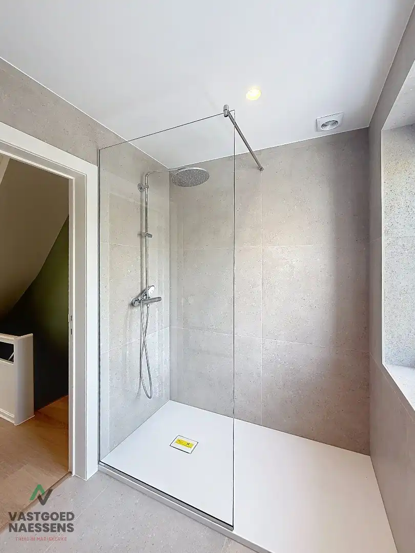 VOLLEDIG GERENOVEERDE 5 SLPK WONING – 2 BADKAMERS – ZONNIGE ZW-TUIN foto 23