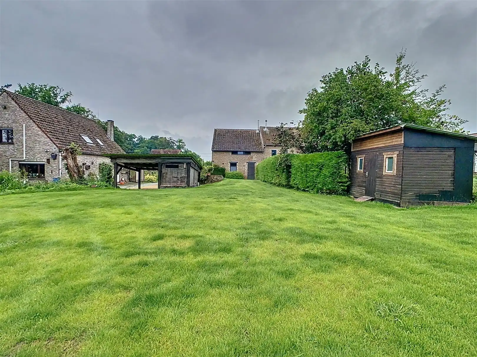 Halfopen bebouwing met tuin, 3 slpks, opp 14a 88ca foto 36