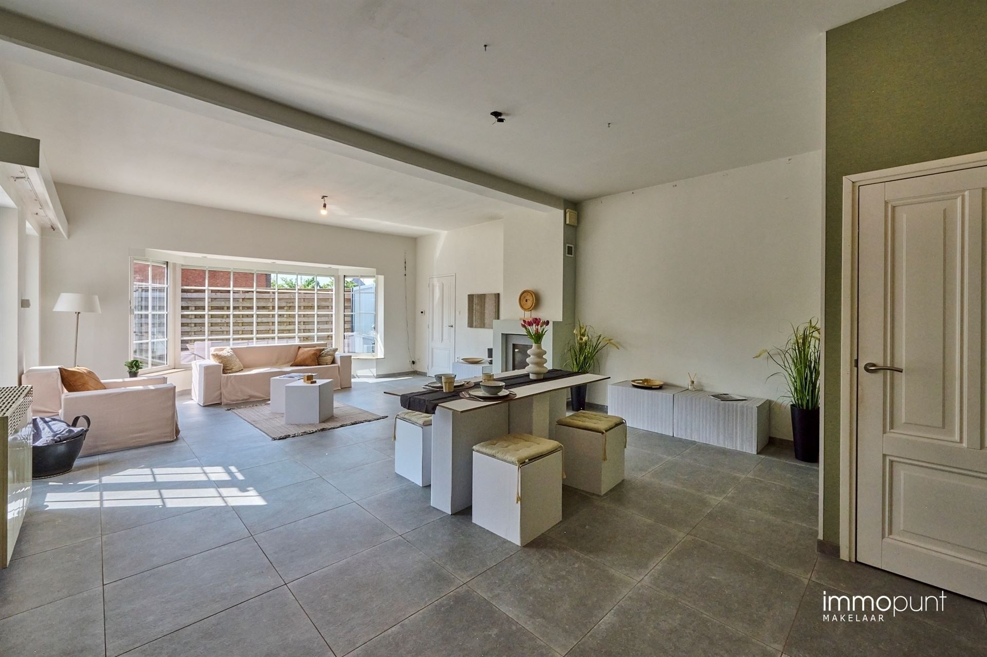 Handelspand met woonst foto 14