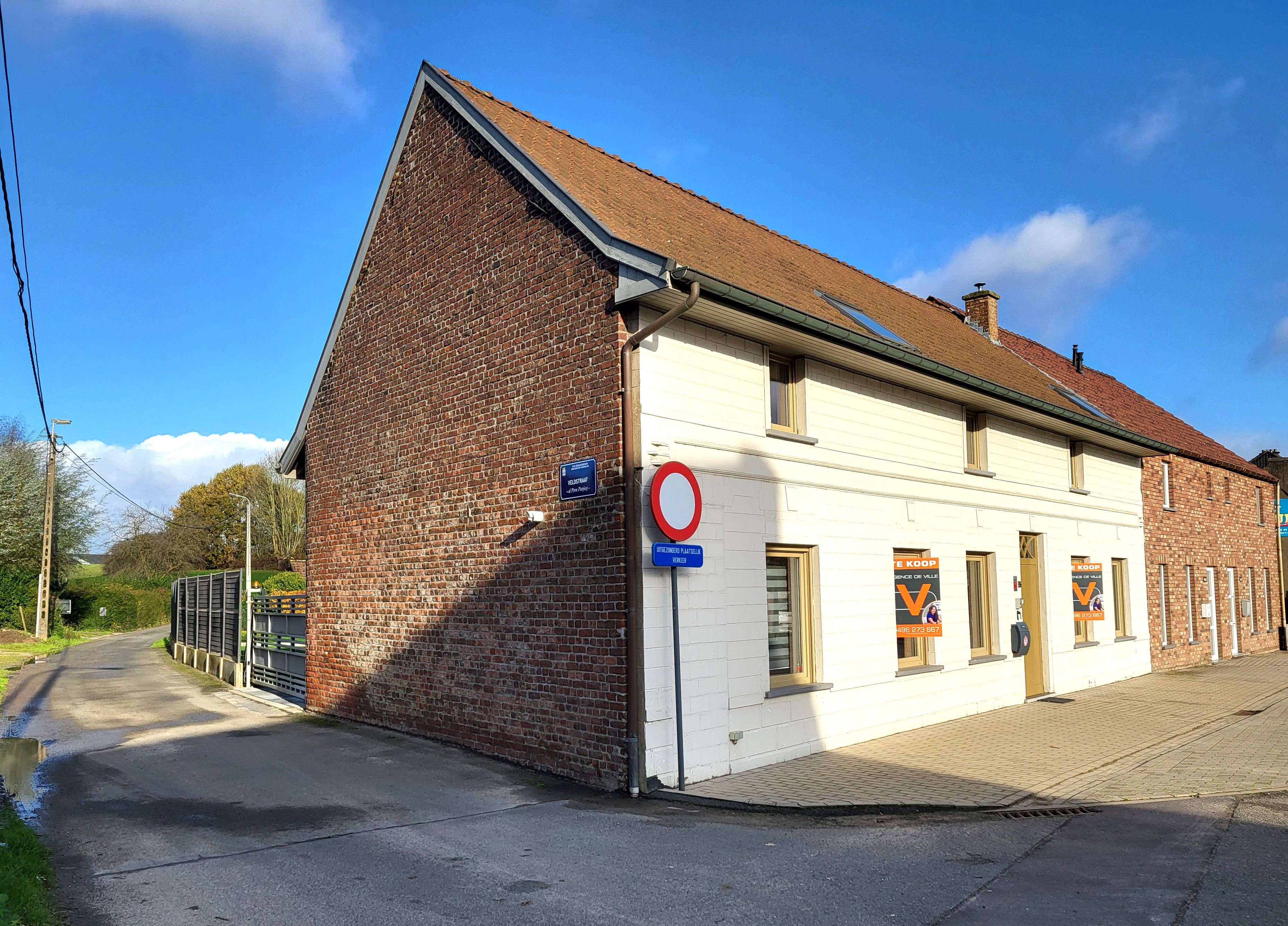 Charmant gerenoveerde hoeve op 342m² met zonnige tuin, carport en terras. foto 8