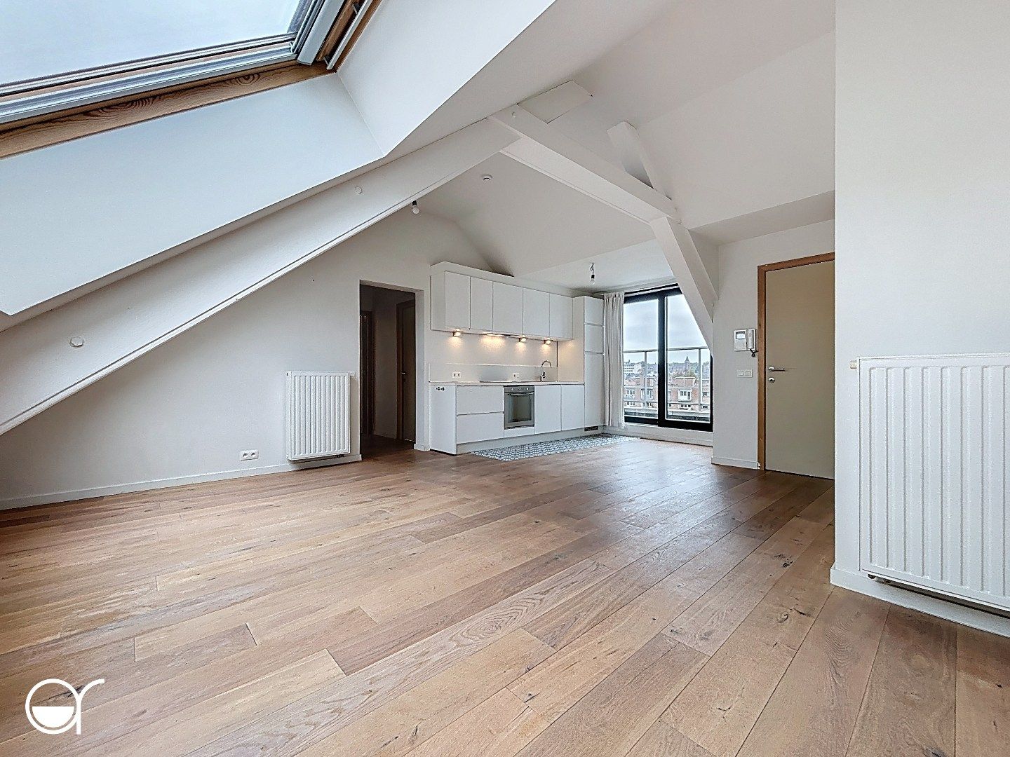 Penthouse met terras nabij Sint-Pietersstation foto 2