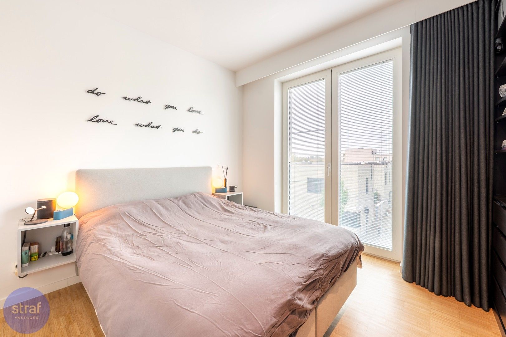 Modern appartement met terras en Galgenweel view foto 12