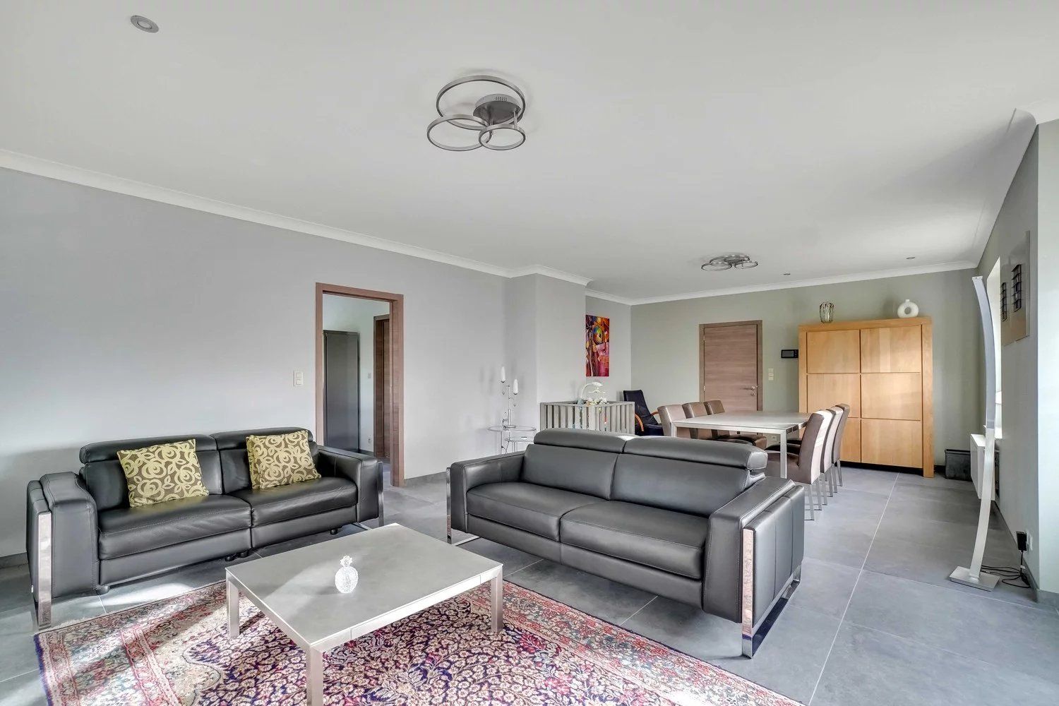 Prachtige villa met 4 slaapkamers foto 3