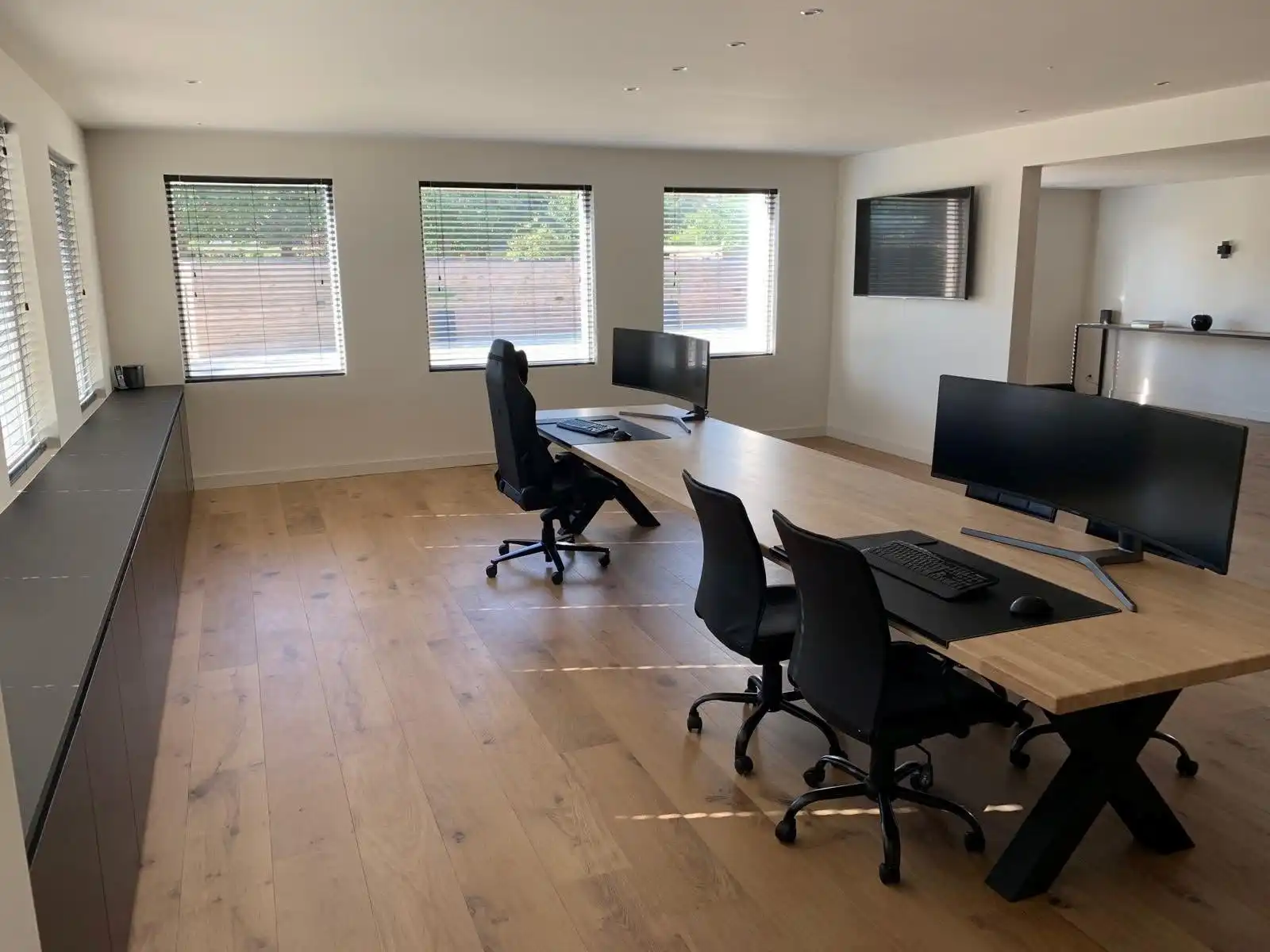 Wonen & werken gecombineerd in een indrukwekkend pand in Lauwe foto 7