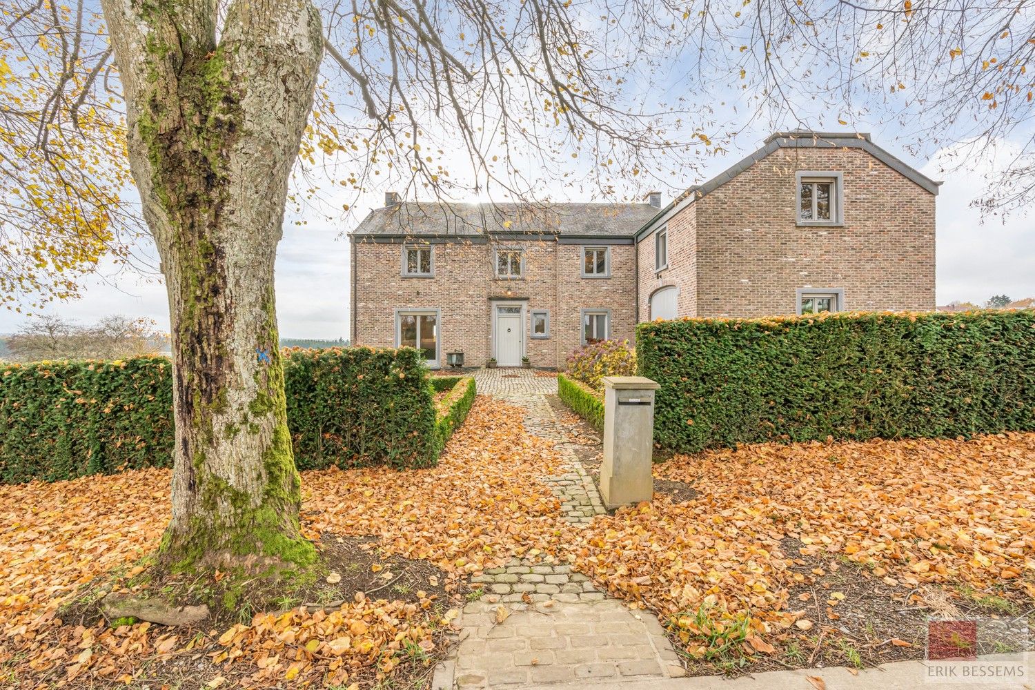 Landhuis met vrij uitzicht,  5 slaapkamers, 2 badkamers, woonkamer, eetkamer/keuken. Woonopp. 277m2 gebruiksopp. 441m2, Perceelopp. 4170m2 foto 48