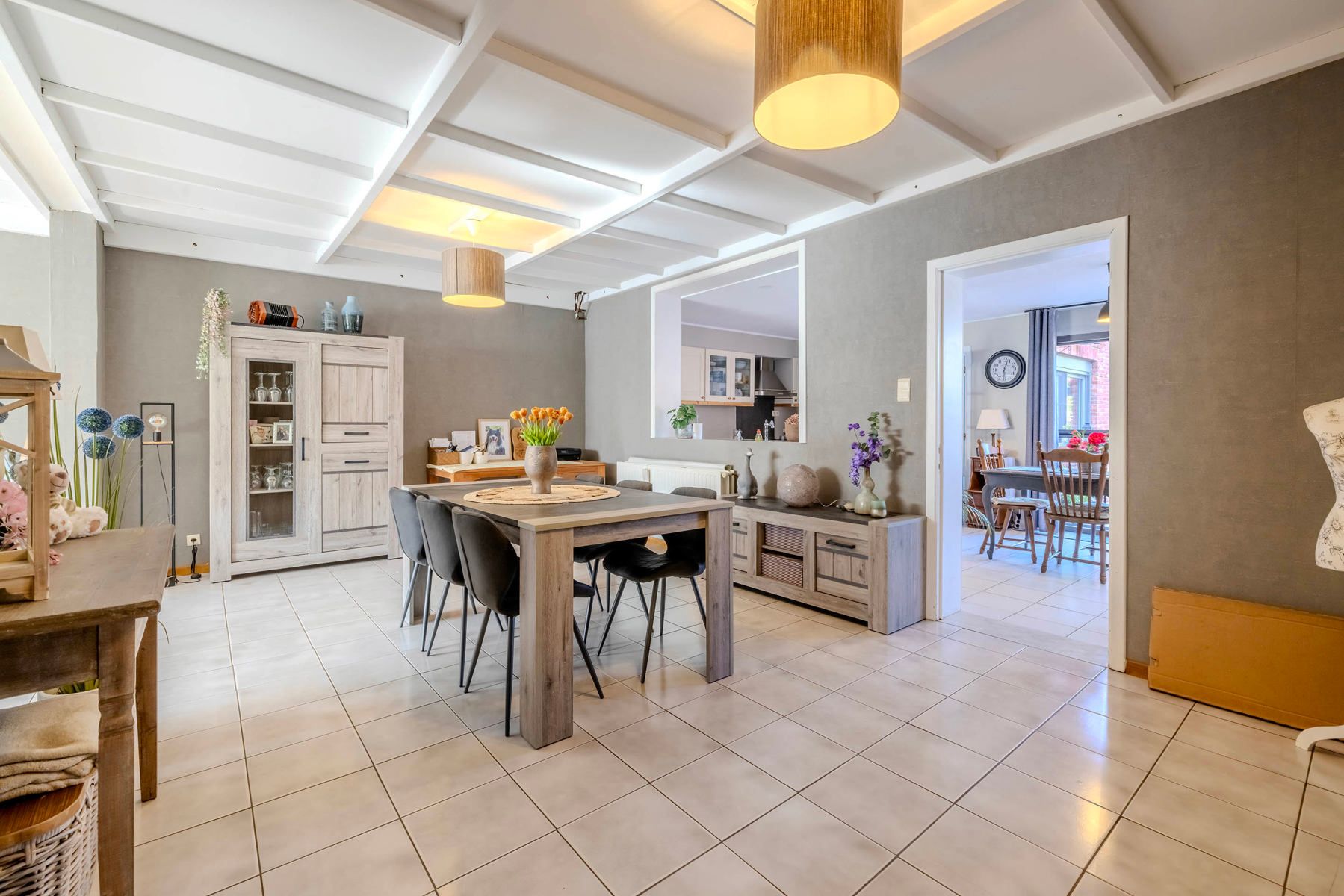 Woning met 2 / 3 slpk, 2 bdk en werkplaats op 580m² foto 7