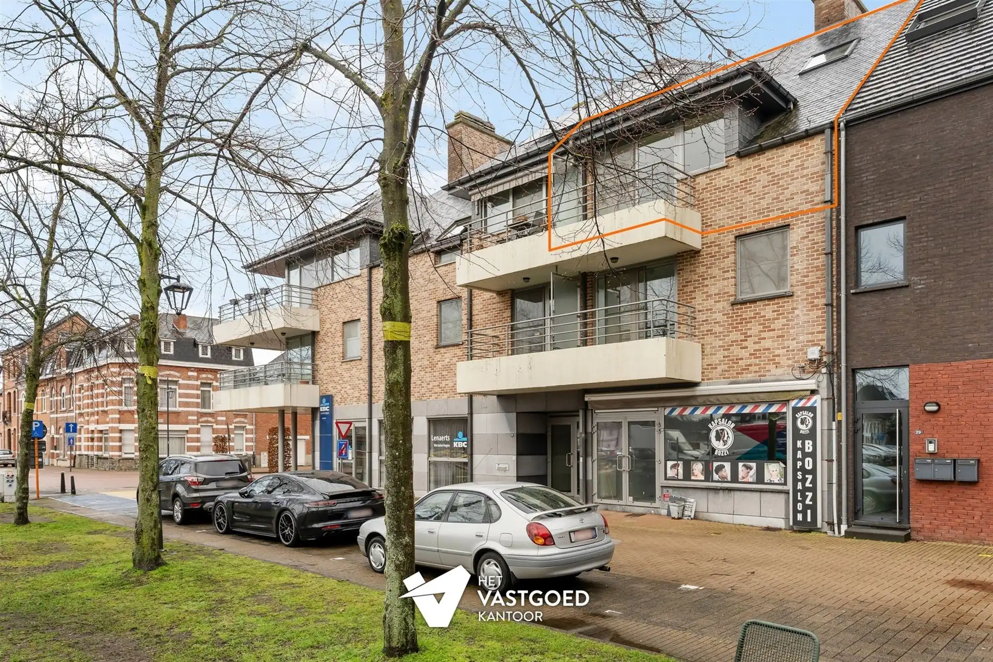 GOED ONDERHOUDEN APPARTEMENT MET 2 SLAAPKAMERS EN ONDERGRONDSE STAANPLAATS IN HET CENTRUM VAN LEOPOLDSBURG foto {{pictureIndex}}
