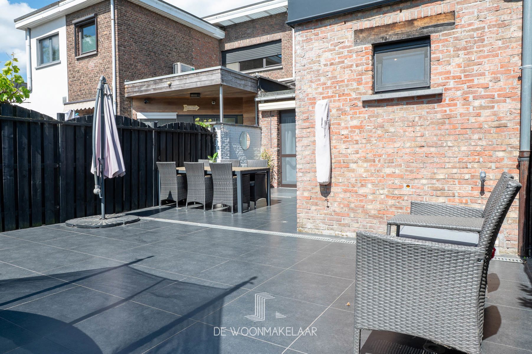 Stijlvolle woning met 3 SLK's, tuin en oprit nabij Boom park foto 10