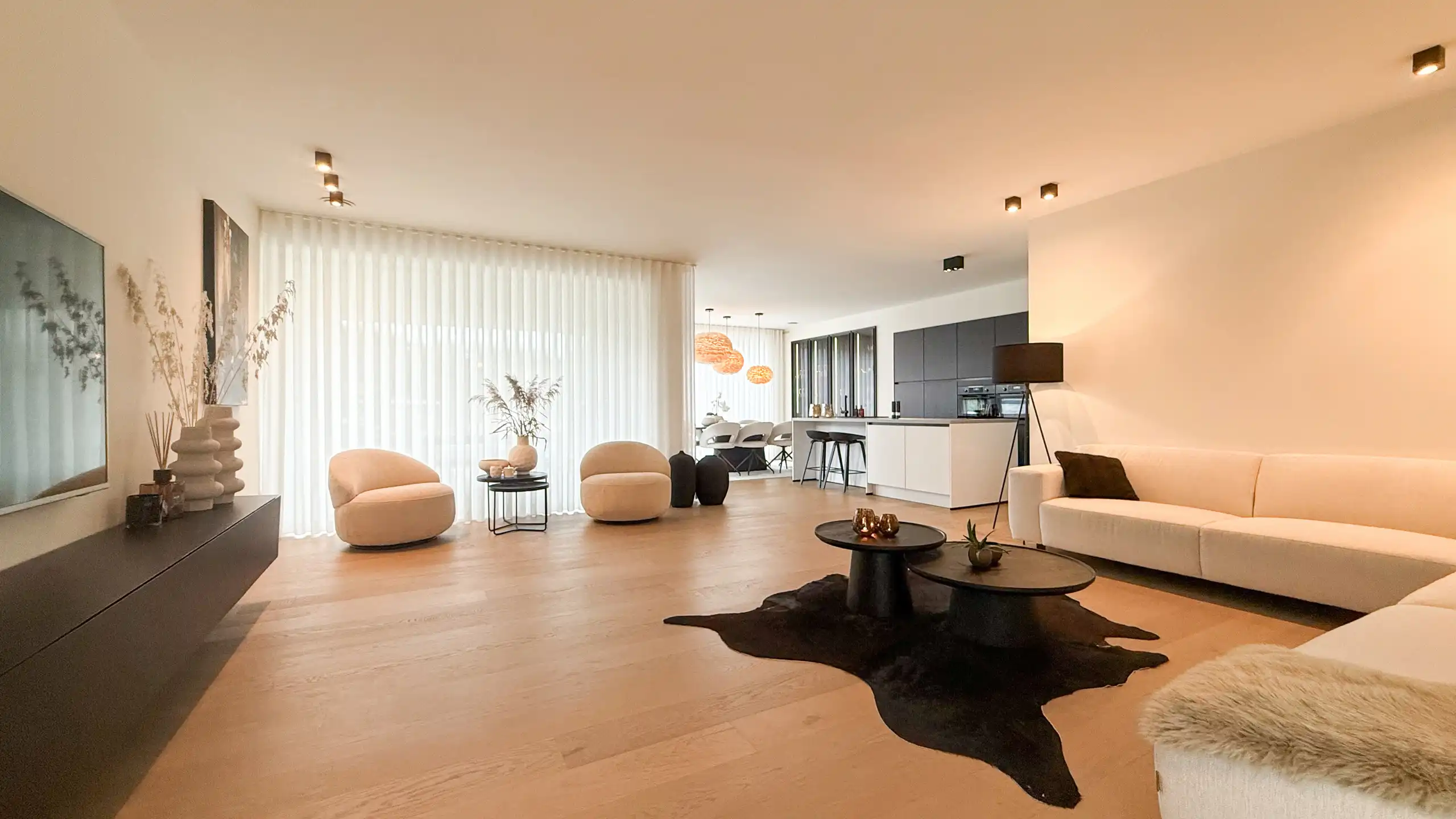 Luxueuze nieuwbouwwoning uit 2023 met E-peil 13 te Paal! foto 3