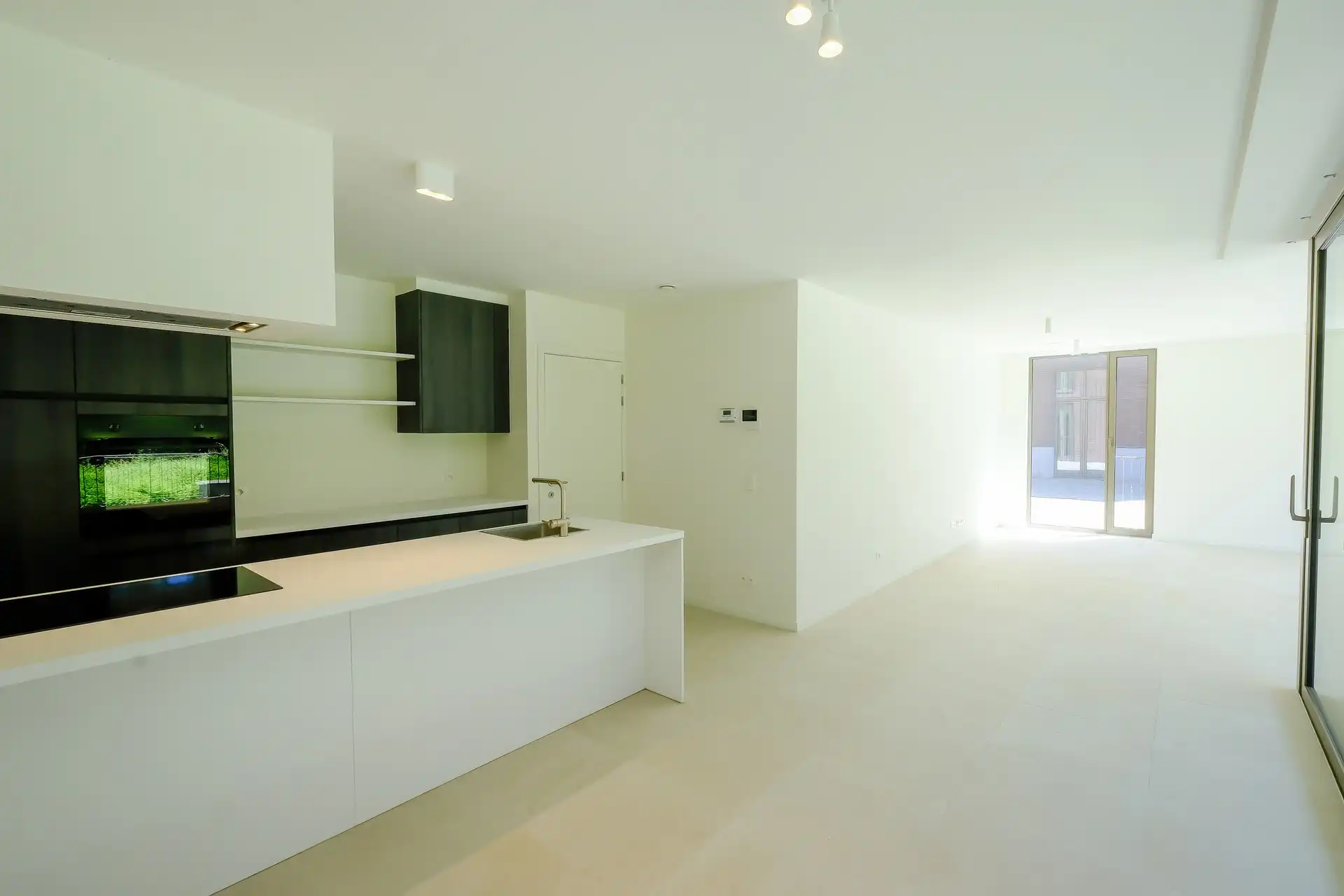 Nieuwbouwappartement met 2 slaapkamers in het charmante Oud-Rekem foto 3