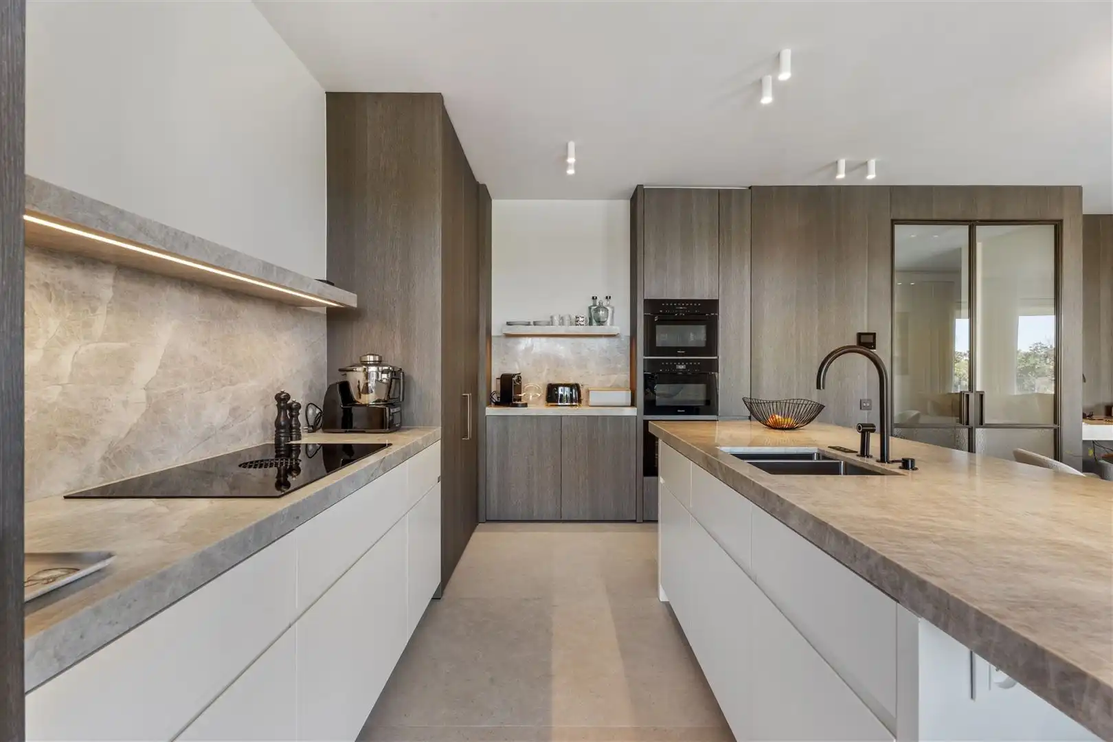 hyperexclusief afgewerkt hoekappartement foto 8