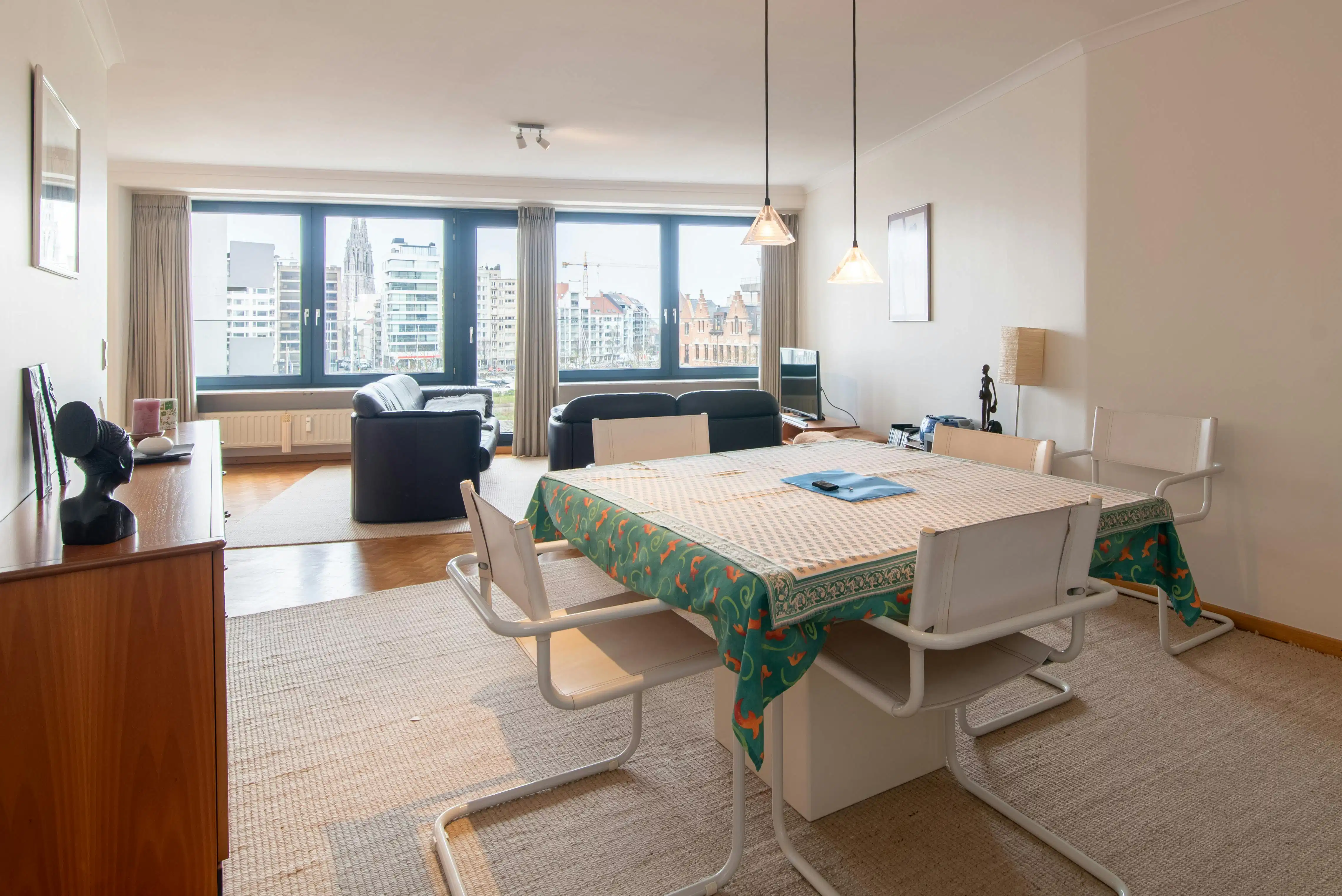 Instapklaar 2-slaapkamer appartement te Oostende foto 3