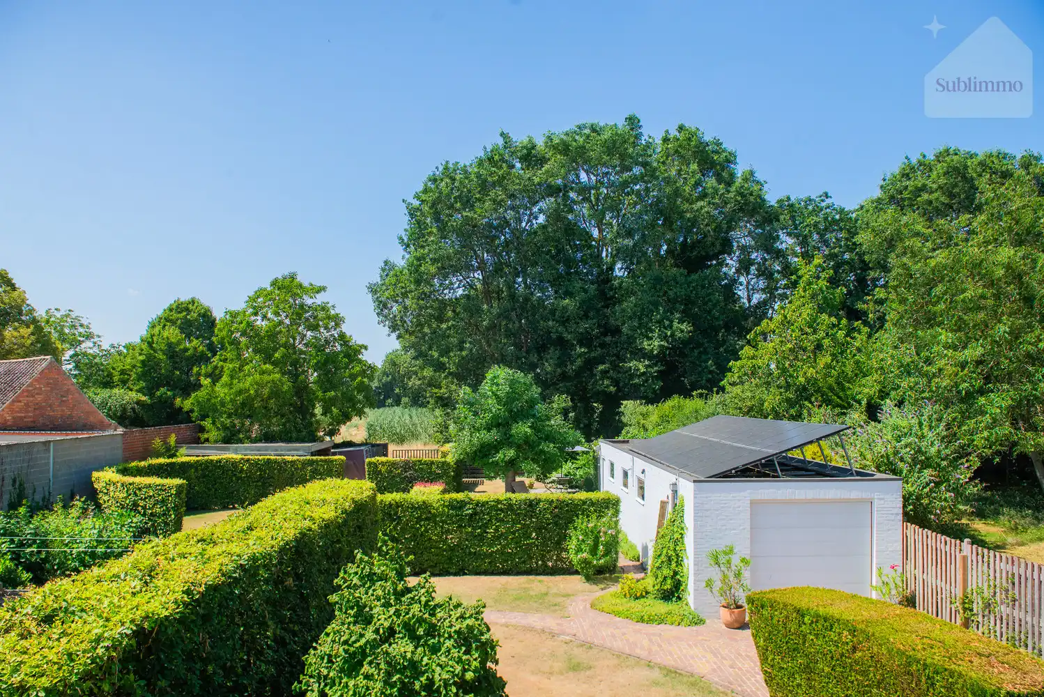 Instapklare gezinswoning met 5 slaapkamers, grote garage en zonnige tuin in Meerhout. foto 26