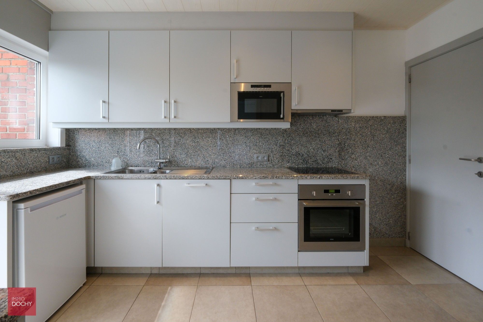 Volledig vernieuwde woning op goede ligging| Buyckstraat foto 3