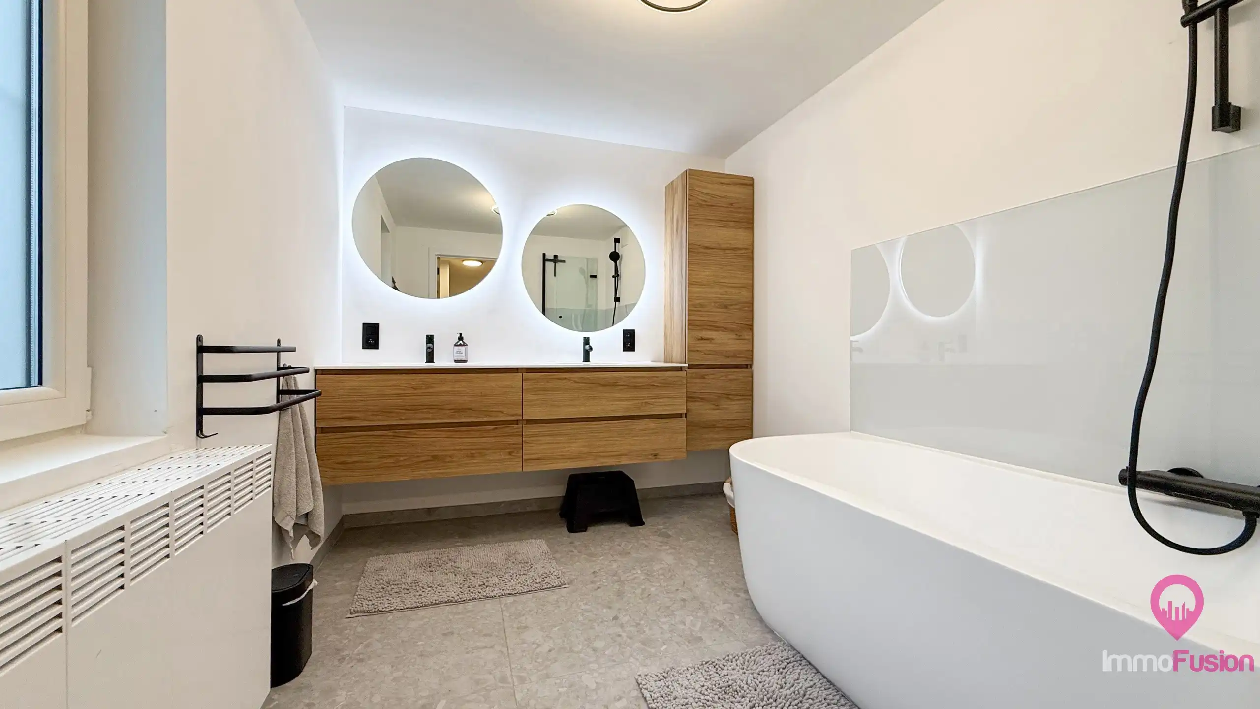 Ruime instapklare open bebouwing met 2 badkamers op 9a grond foto 17