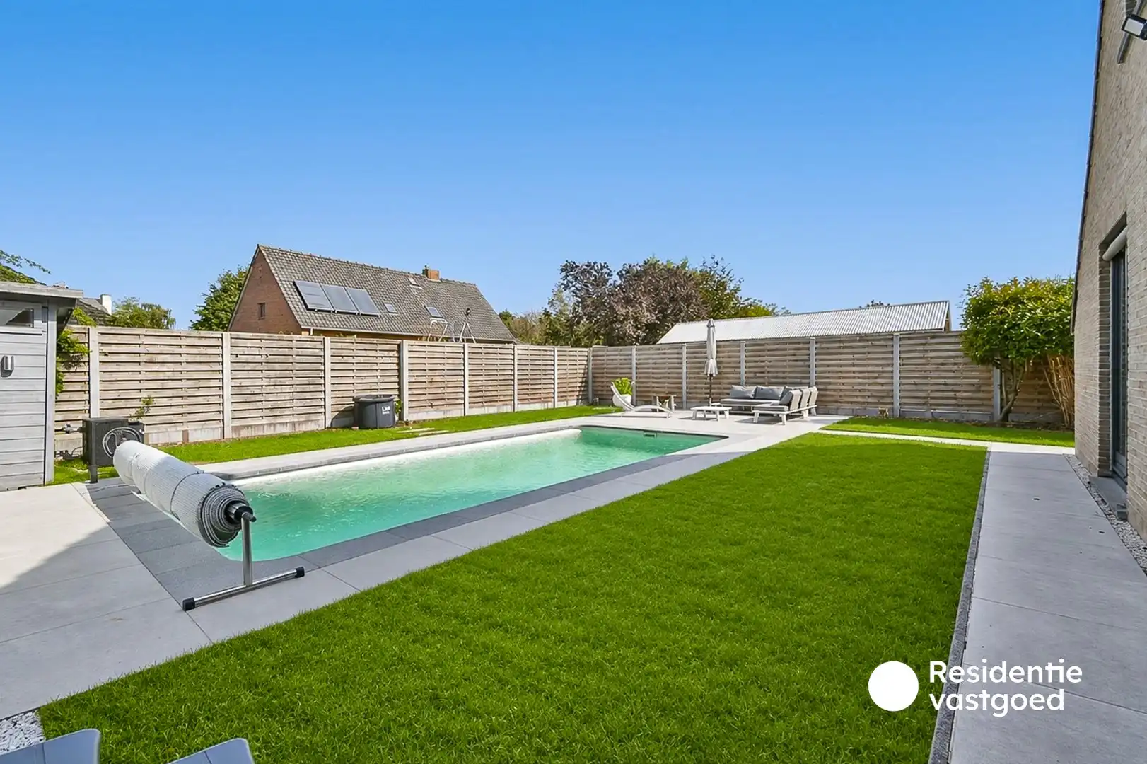 Rustig gelegen villa met verwarmd zwembad en ruime tuin foto 5
