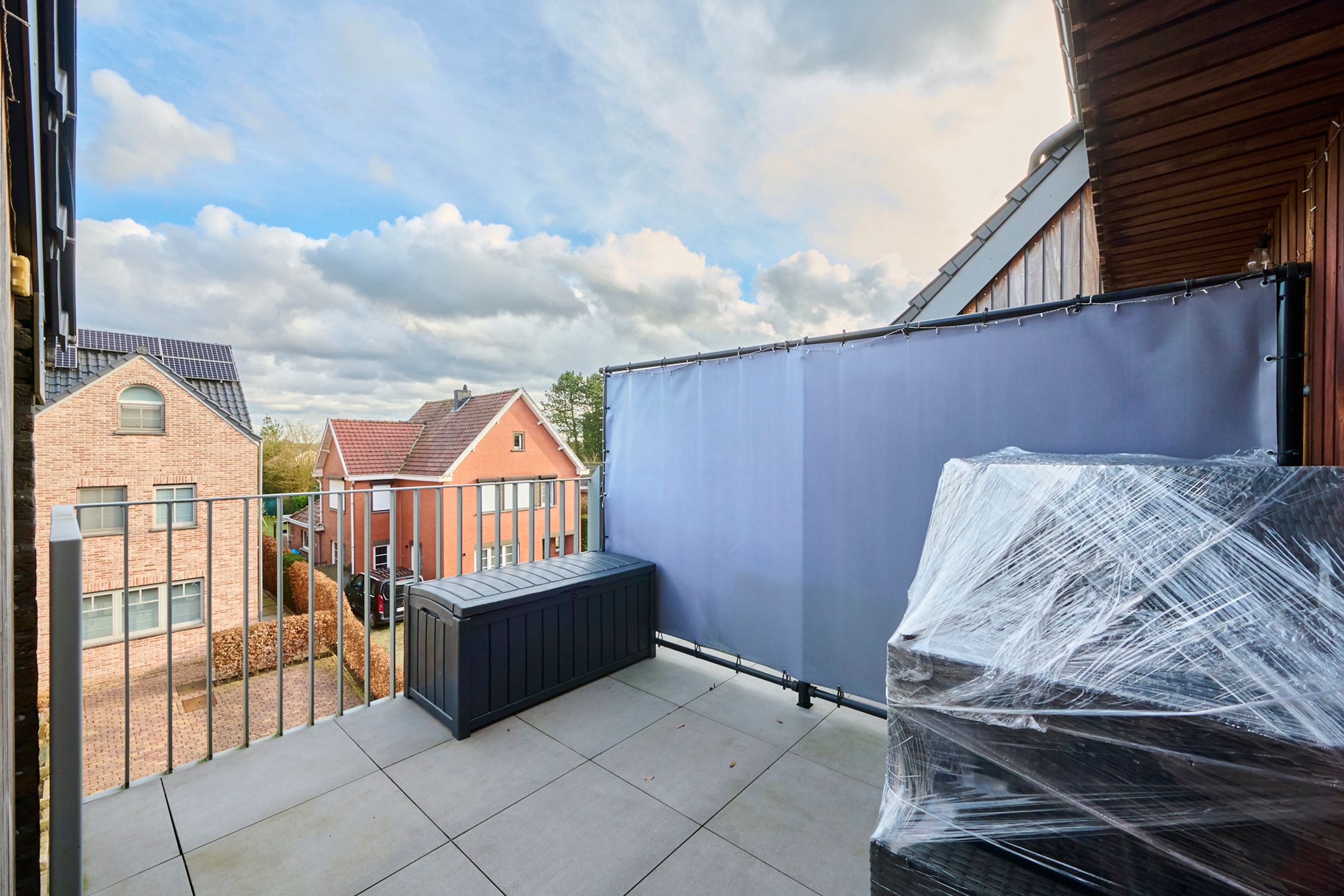 Recent en ruim duplex appartement + 2 terrassen + 2 parkings foto 5