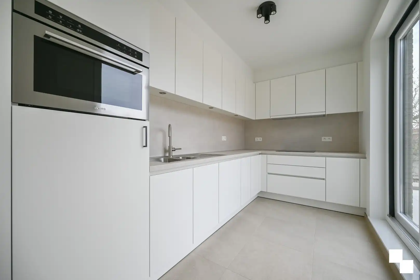 Energiezuinig penthouse met zonneterras te Izegem foto 13