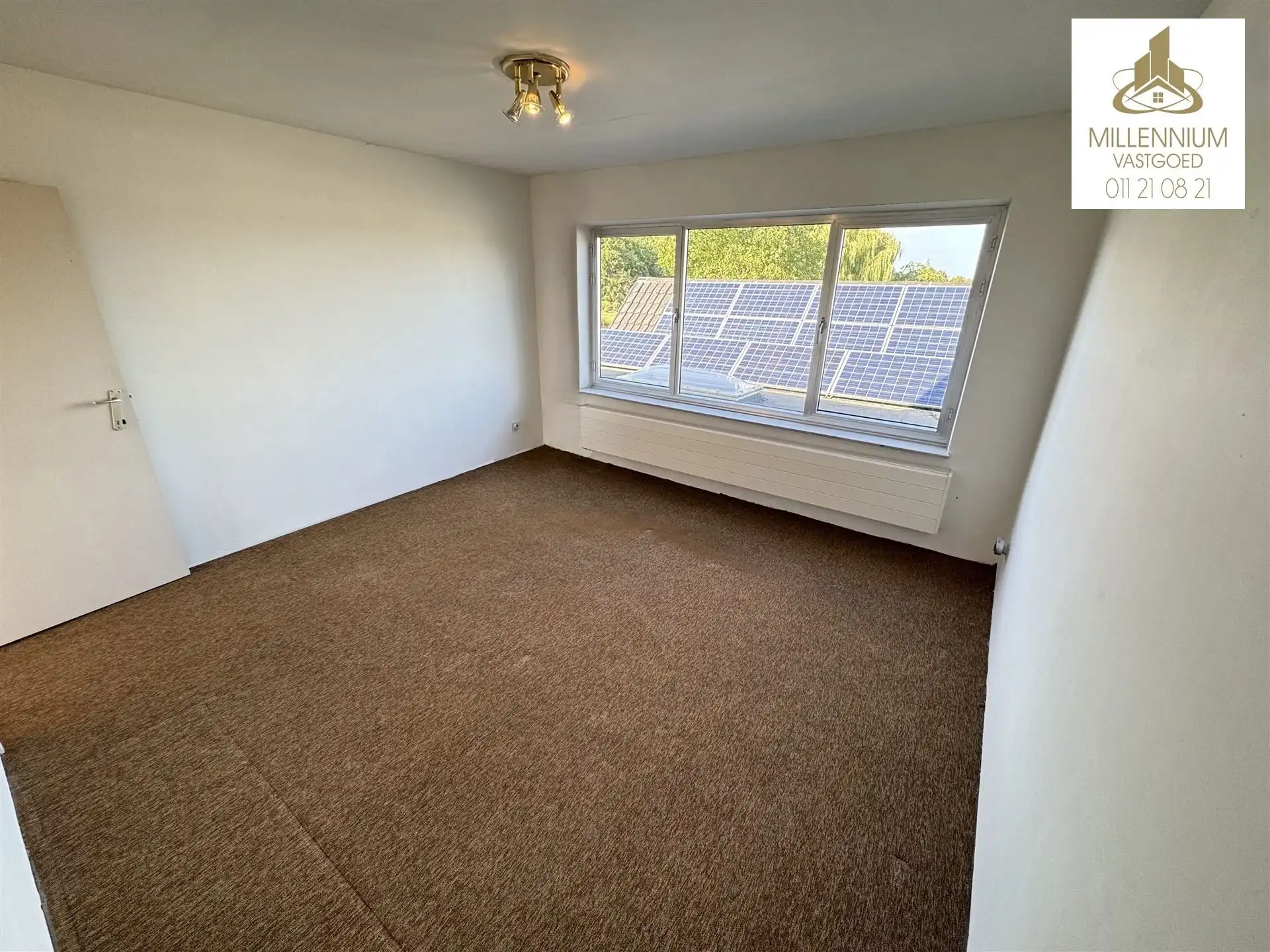 Ruime 4-Slaapkamerwoning en 2 Badkamers in Diepenbeek foto 17