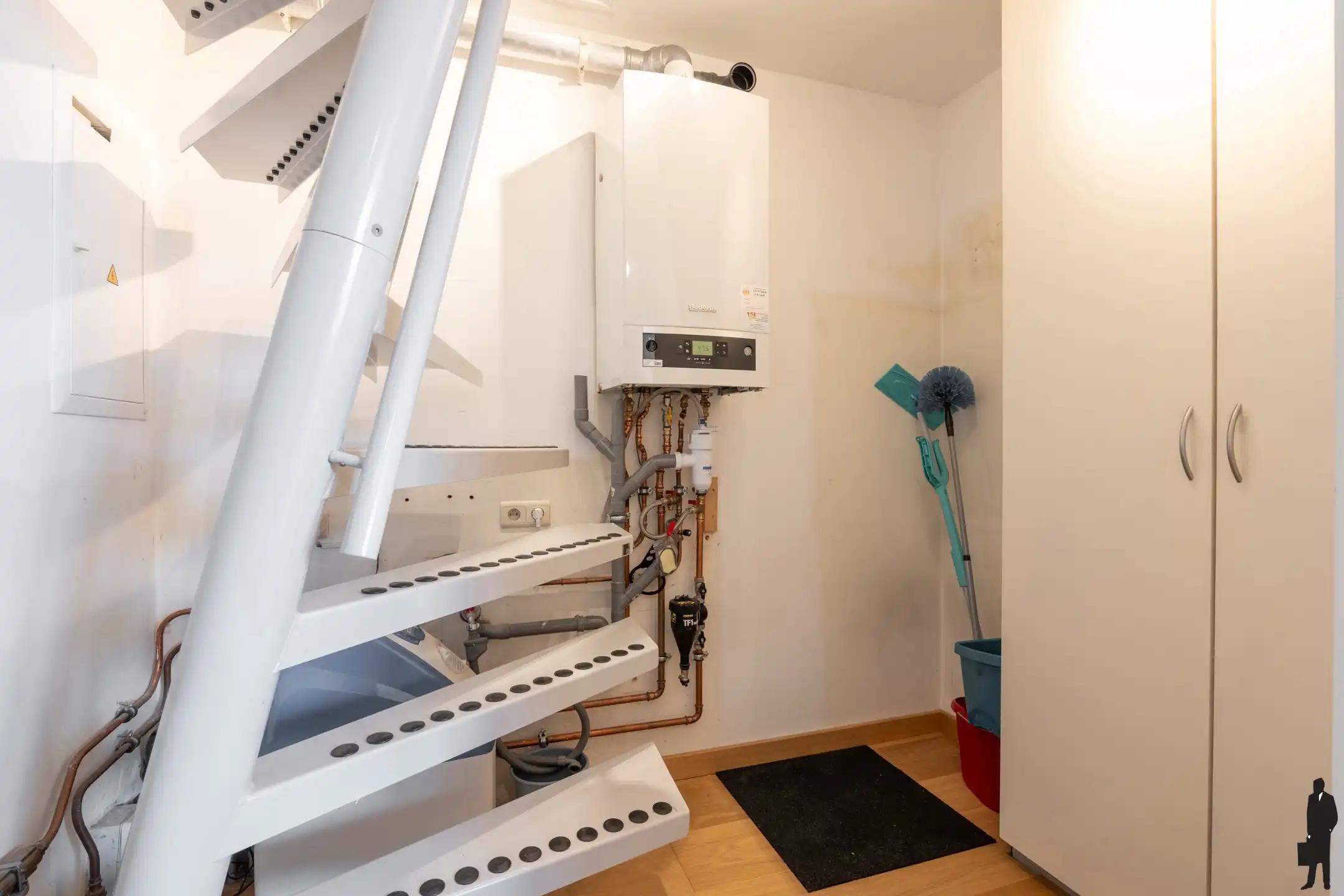 Ruim, lichtrijke penthouse met terras van ca. 55m² te Minderhout foto 21