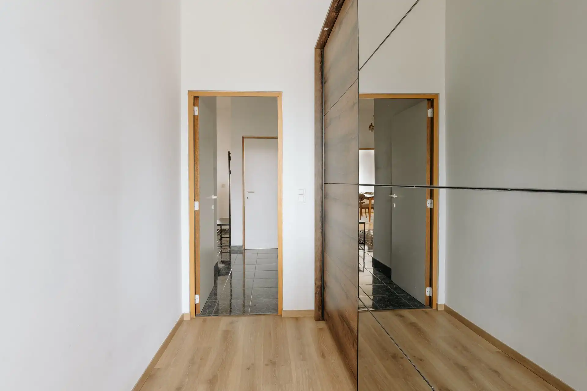 Verzorgd 2-slaapkamerappartement nabij De Bist! foto 16