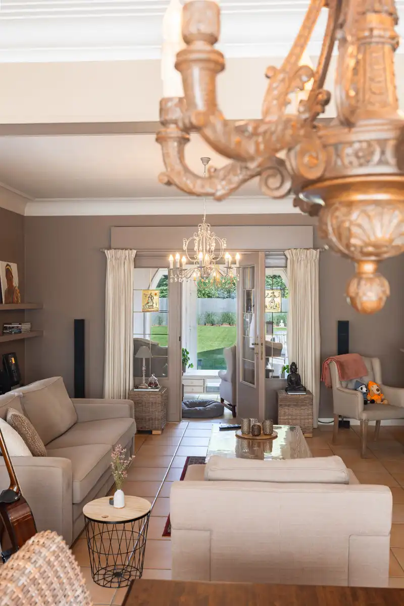 Charmante woning met prachtige tuin op een toplocatie  foto 8