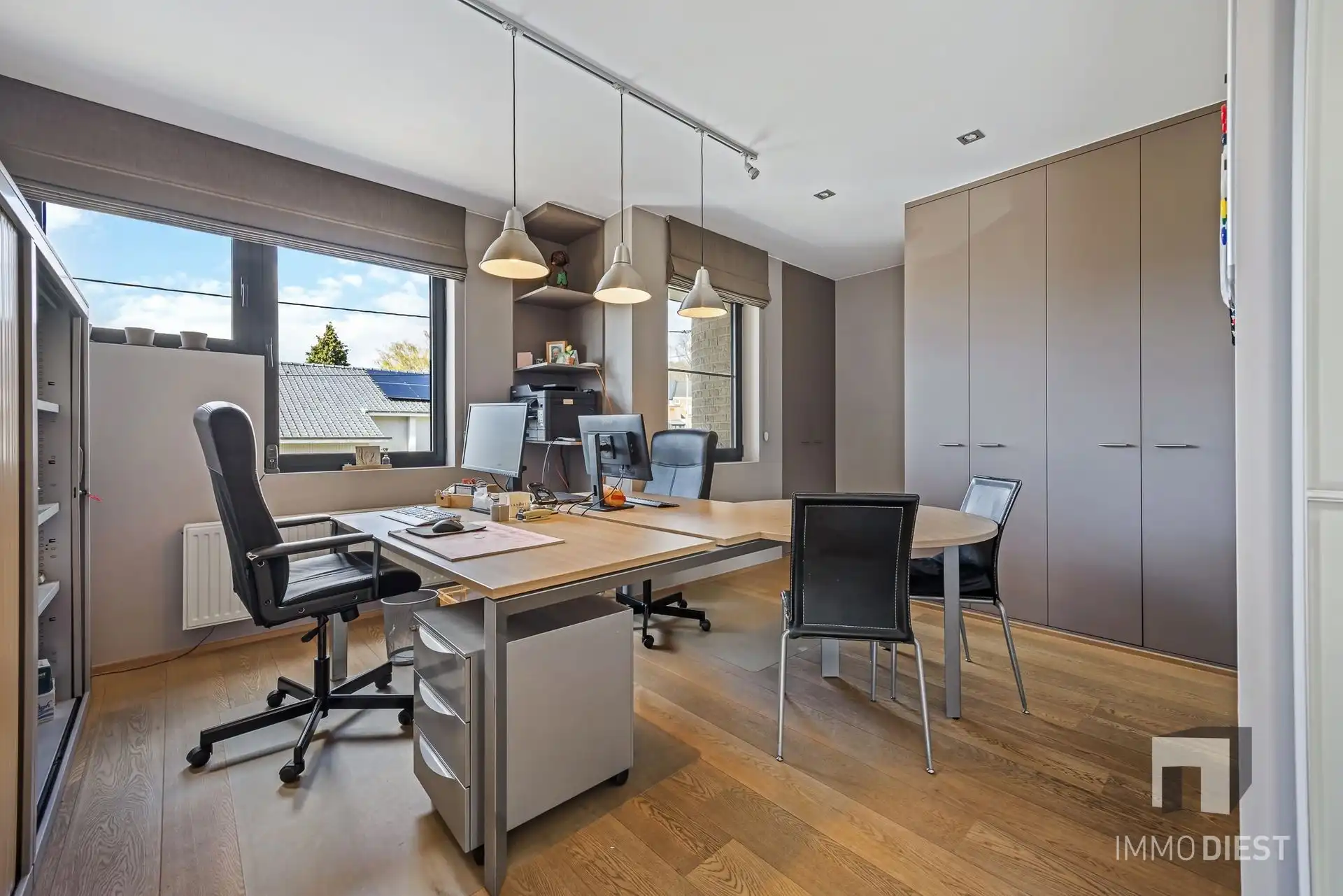 Bedrijfsgebouw én woning aan de stadsrand foto 18