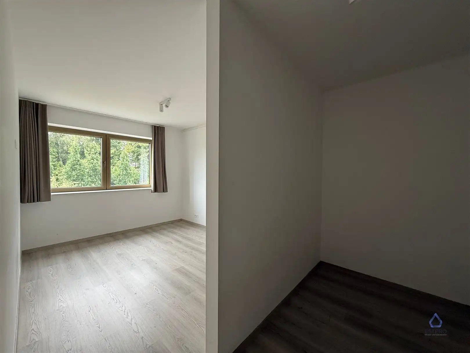 Nieuwbouwwoning met 4 slpk en carport foto 17