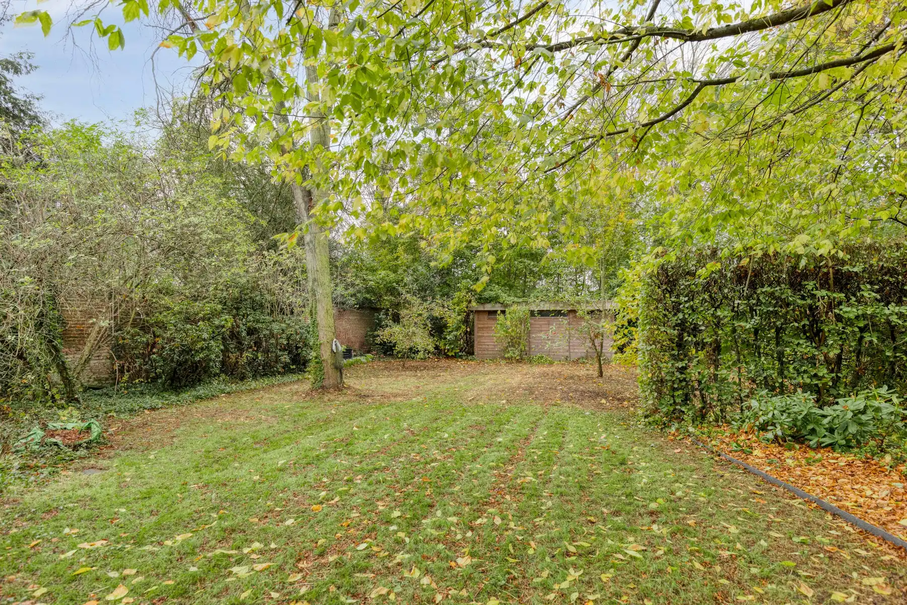 Uitzonderlijke villa met veel privacy en groen foto 23