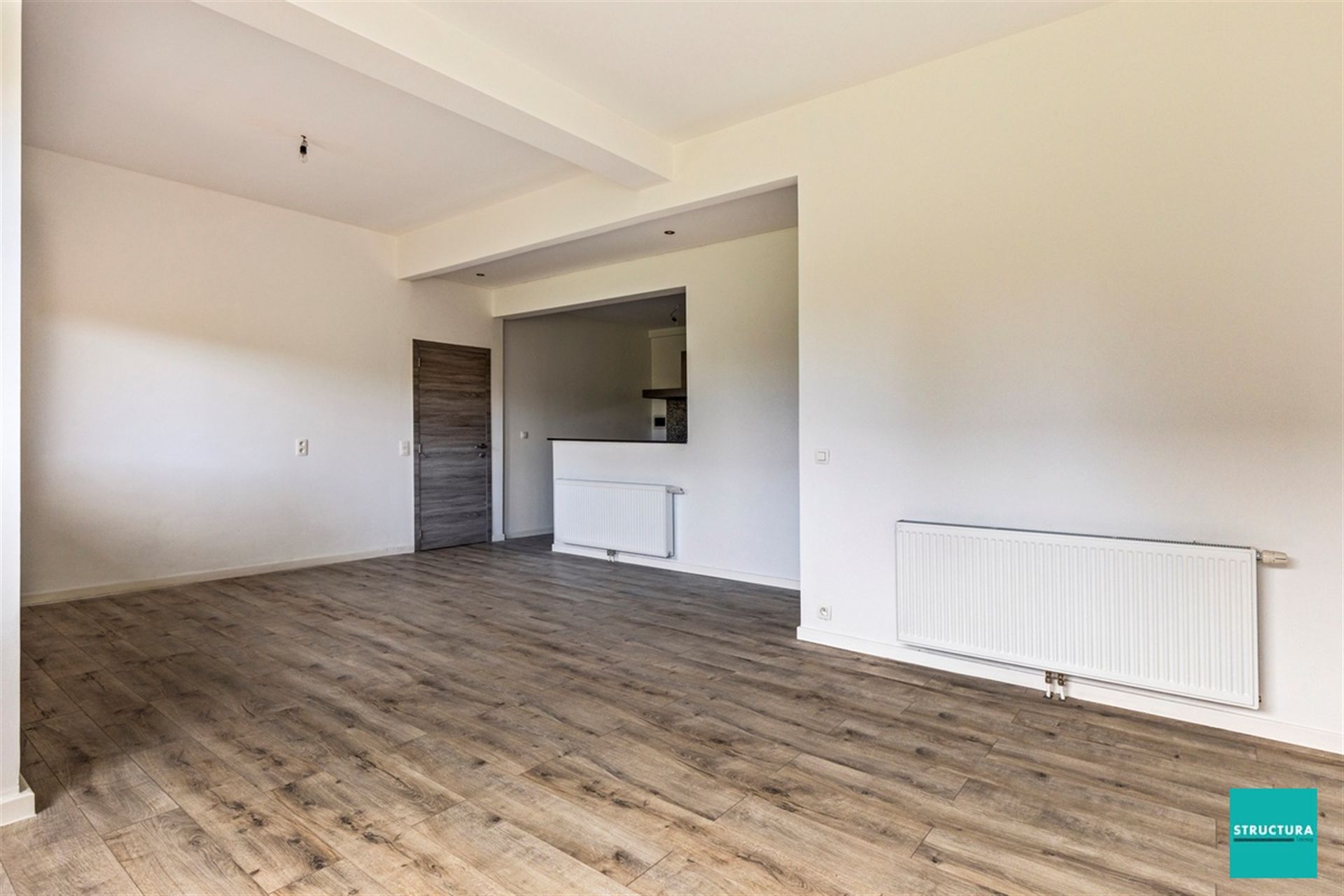 Gelijkvloers appartement met commerciële ruimte  foto 4