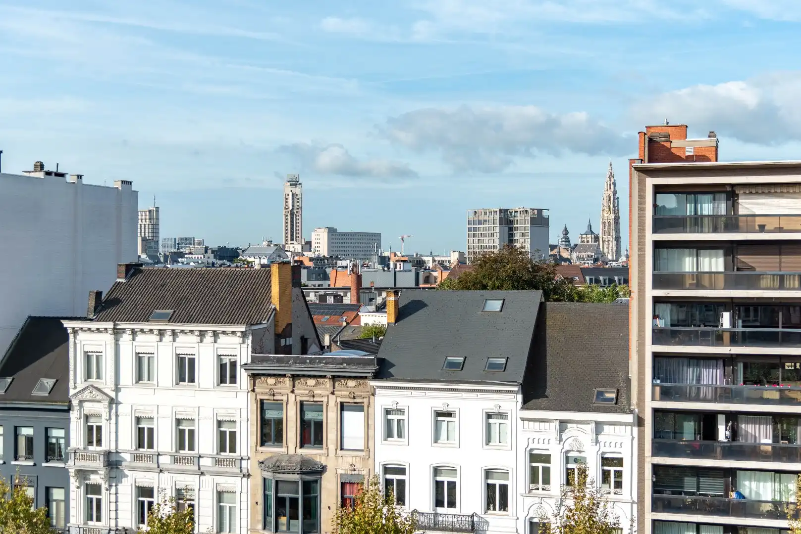 Riant appartement met 2 ruime slaapkamers foto 5