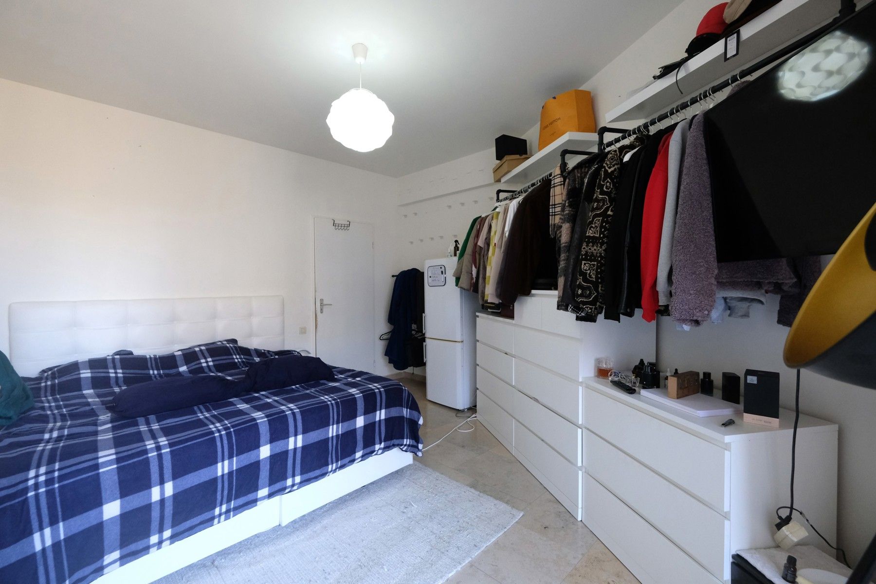 Groot appartement op uitstekende locatie foto 4