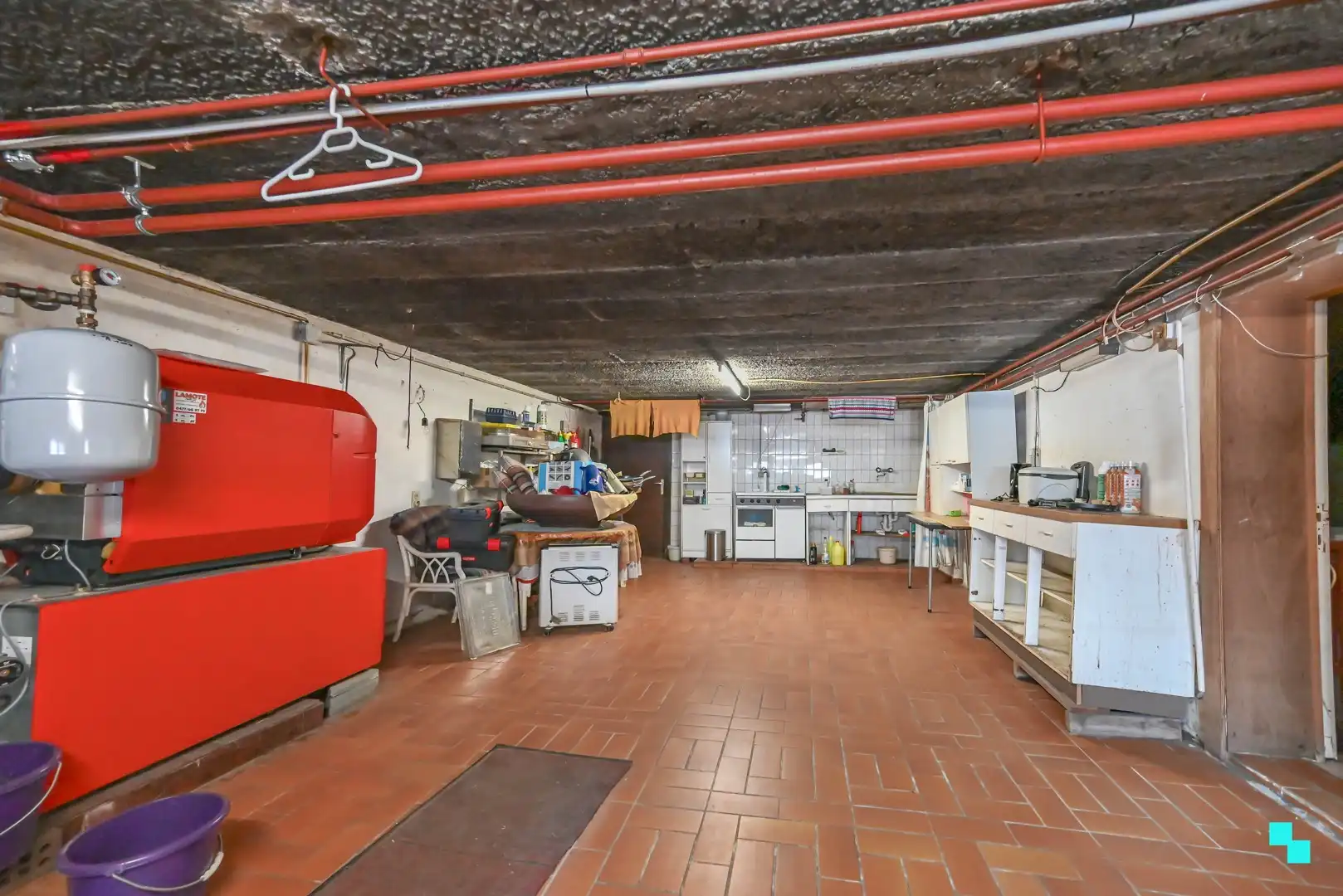 Karaktervolle woning met riante woonoppervlakte (267 m²) en tuin in Emelgem foto 19