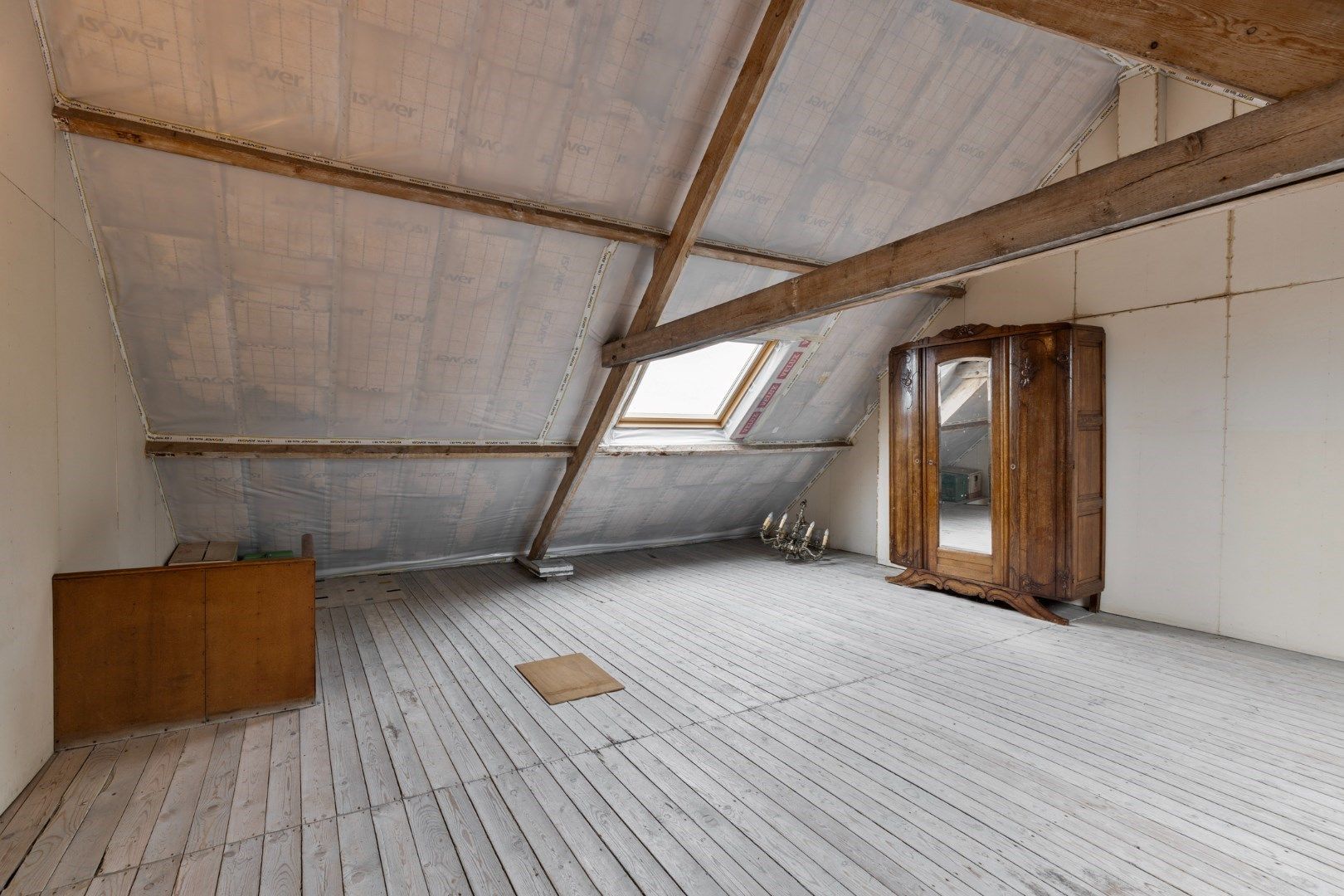 Kraaknette, ruime woning met dubbele garage! foto 17