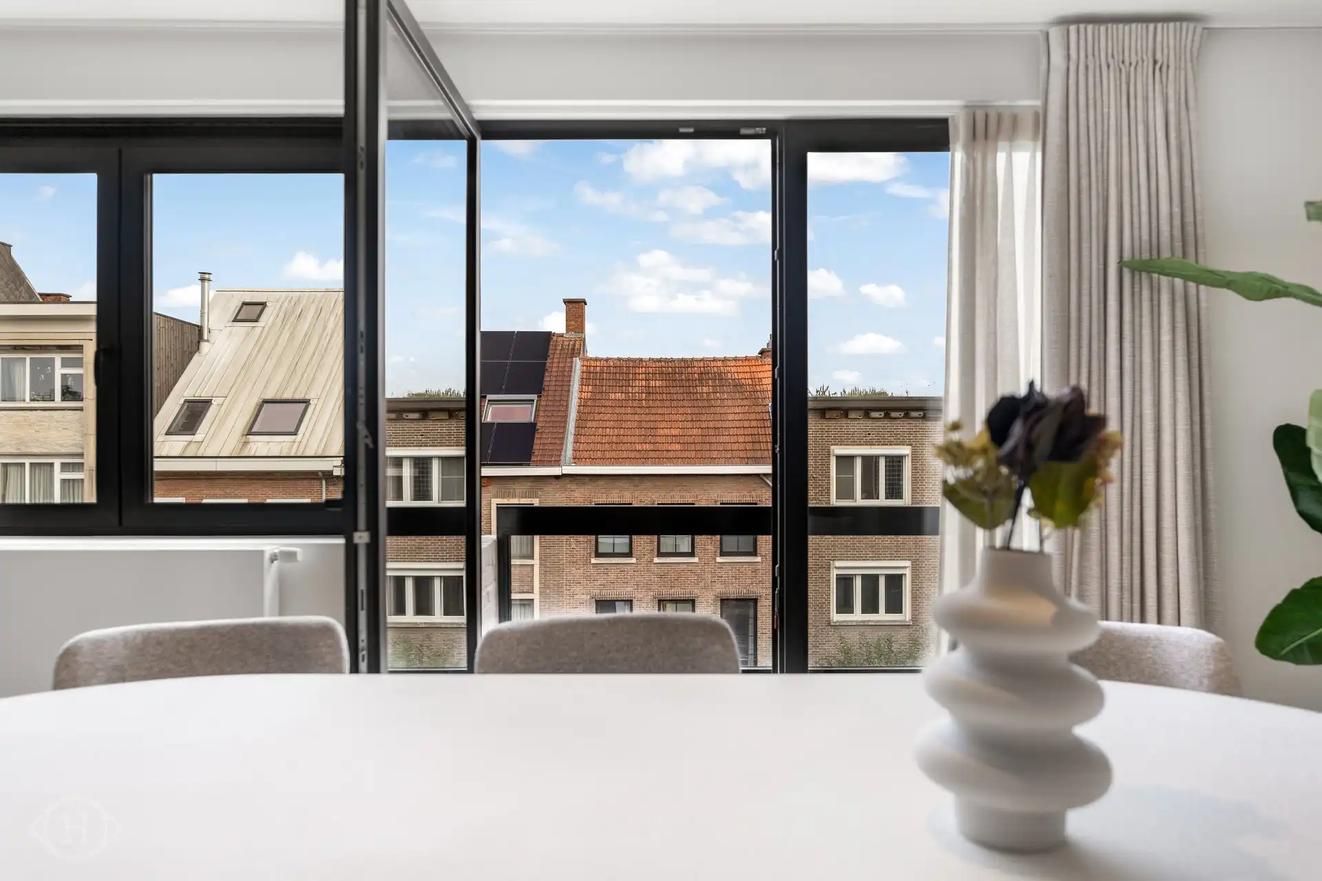 Luxueus 3-slaapkamerappartement met terras foto 7