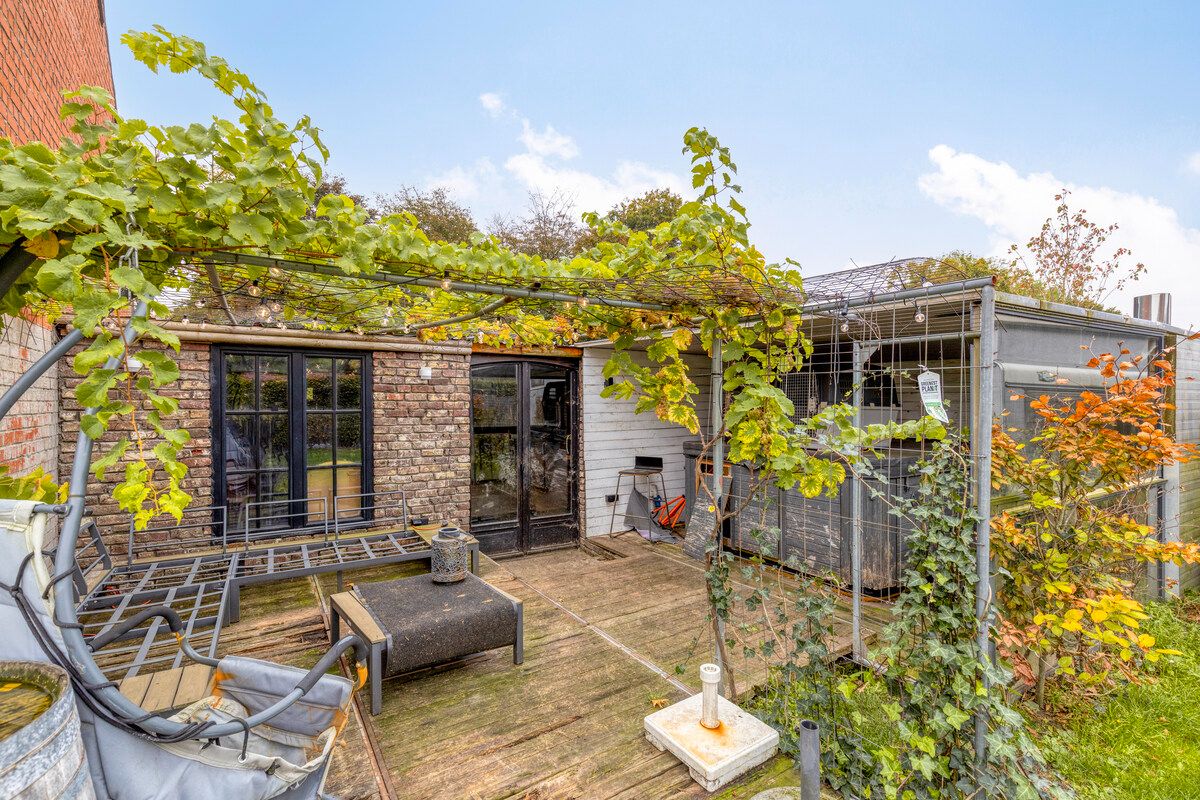 Vrijstaande loftwoning op een perceel van 620 m², 3 slaapkamers en een bijgebouw/schuur foto 20